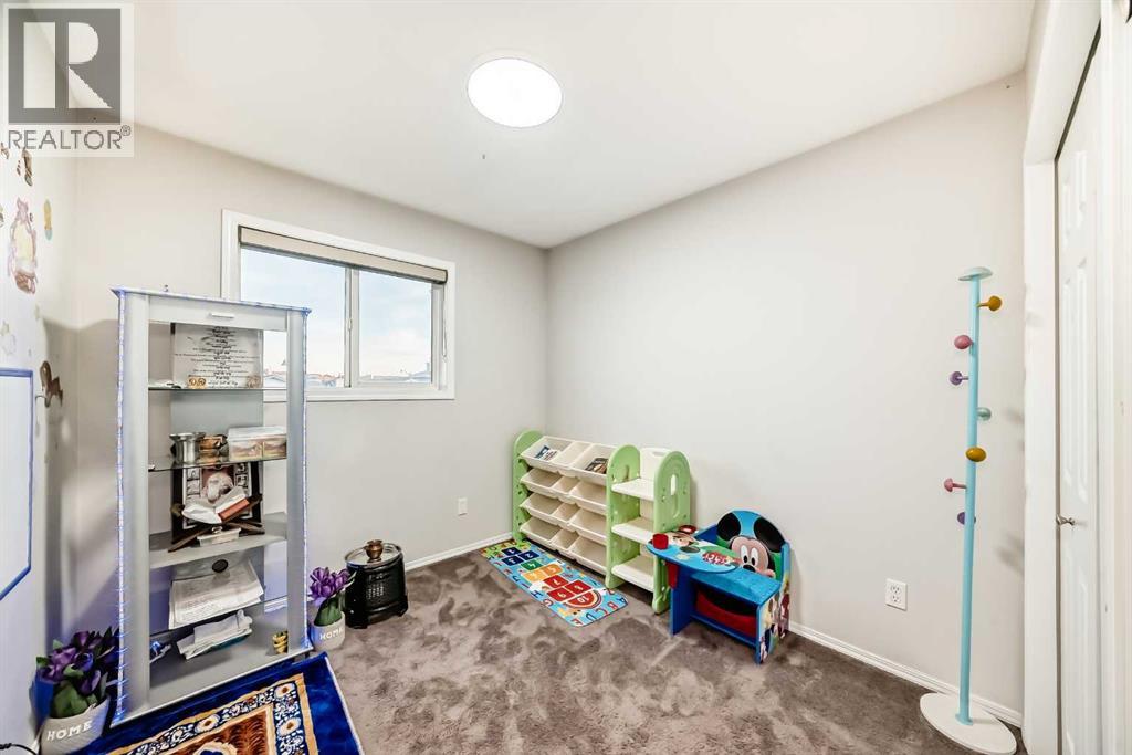 Single Family House for Sale in  Tarawood Lane NE Taradale Calgary 
