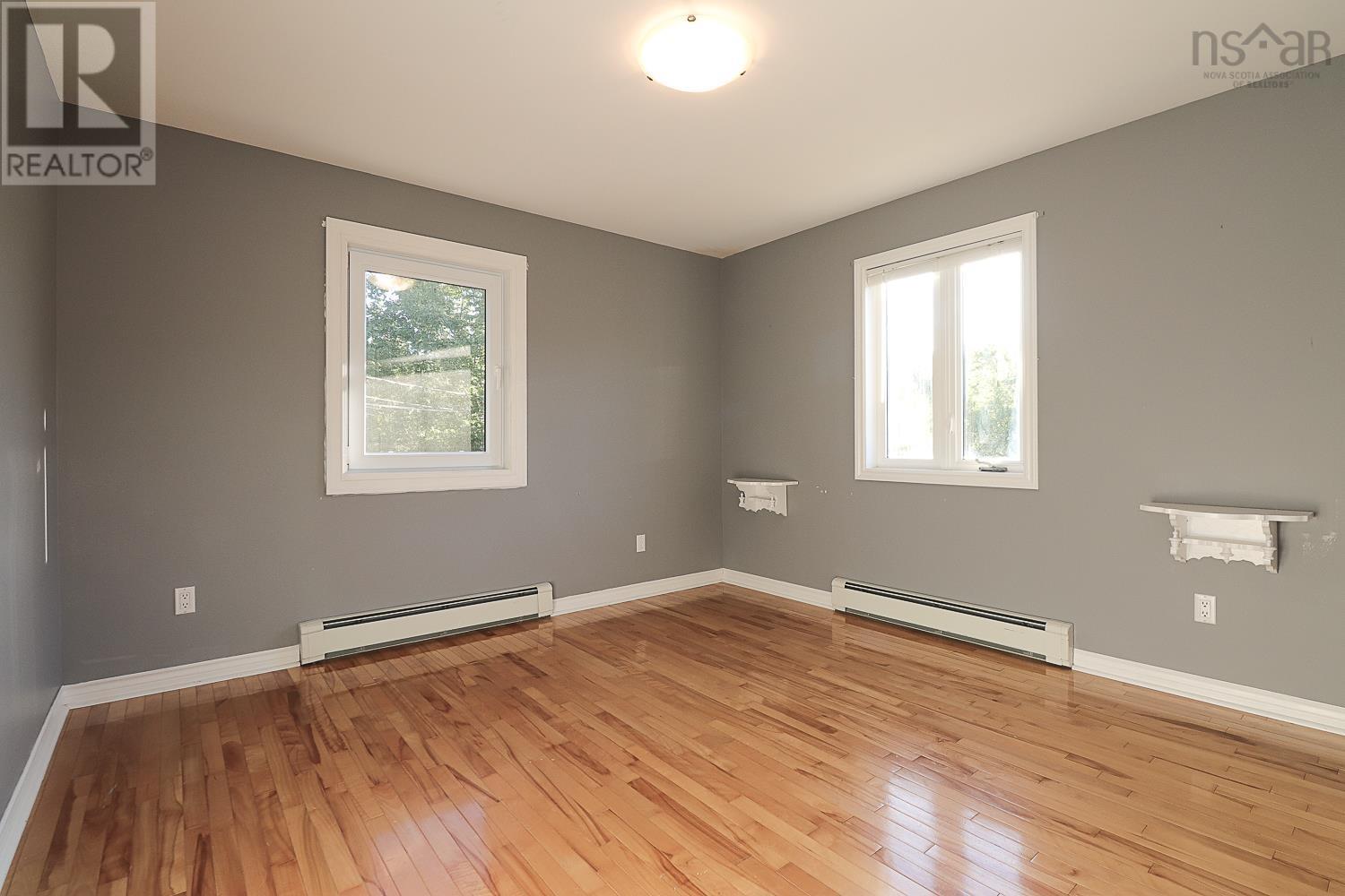 Property 23 of 50 of 80 Stoney Beach Road