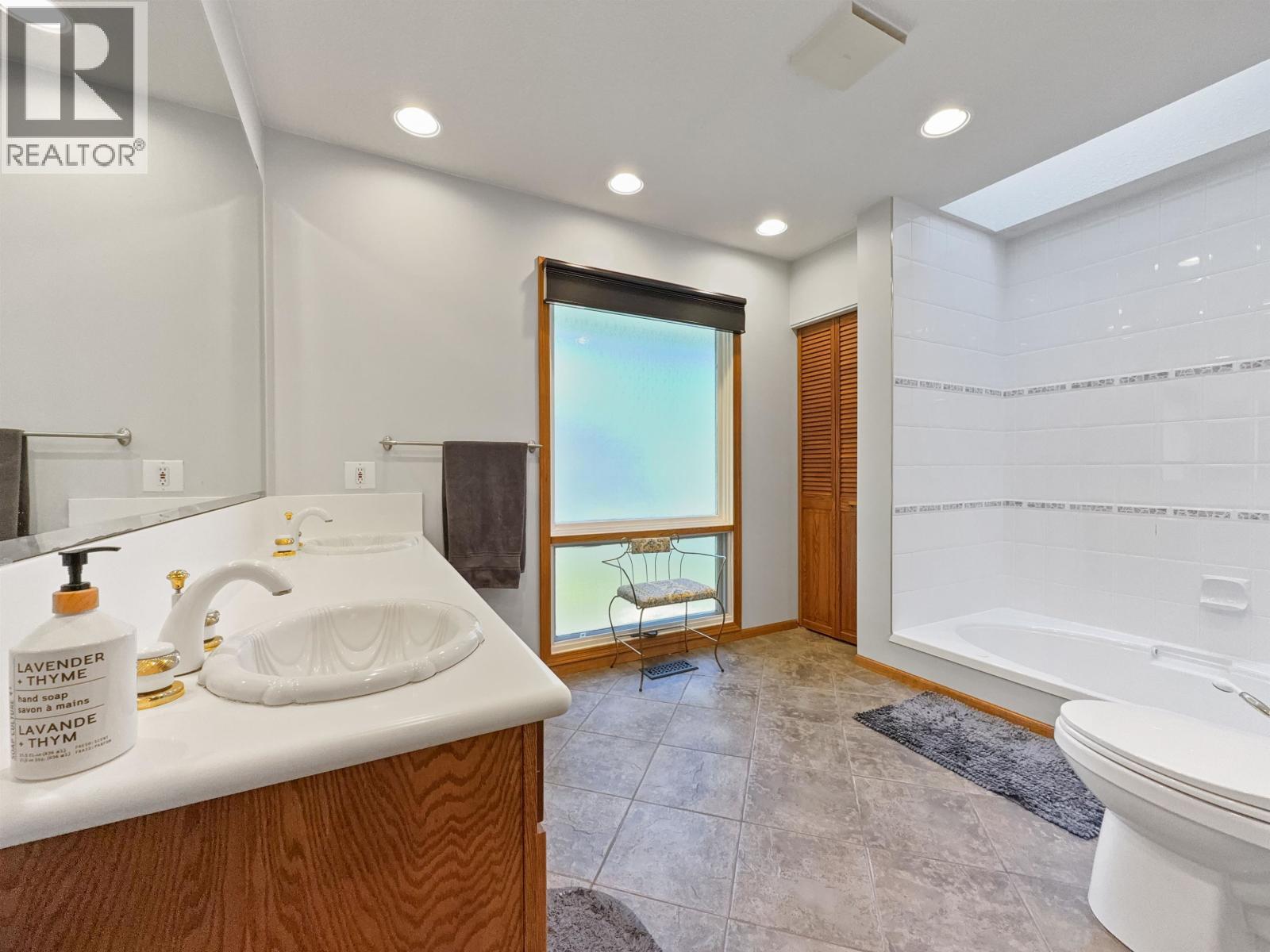 154 COUNTRY CLUB BOULEVARD, Williams Lake