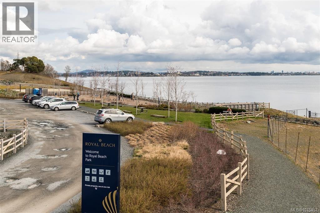 488 Royal Bay Dr, Colwood