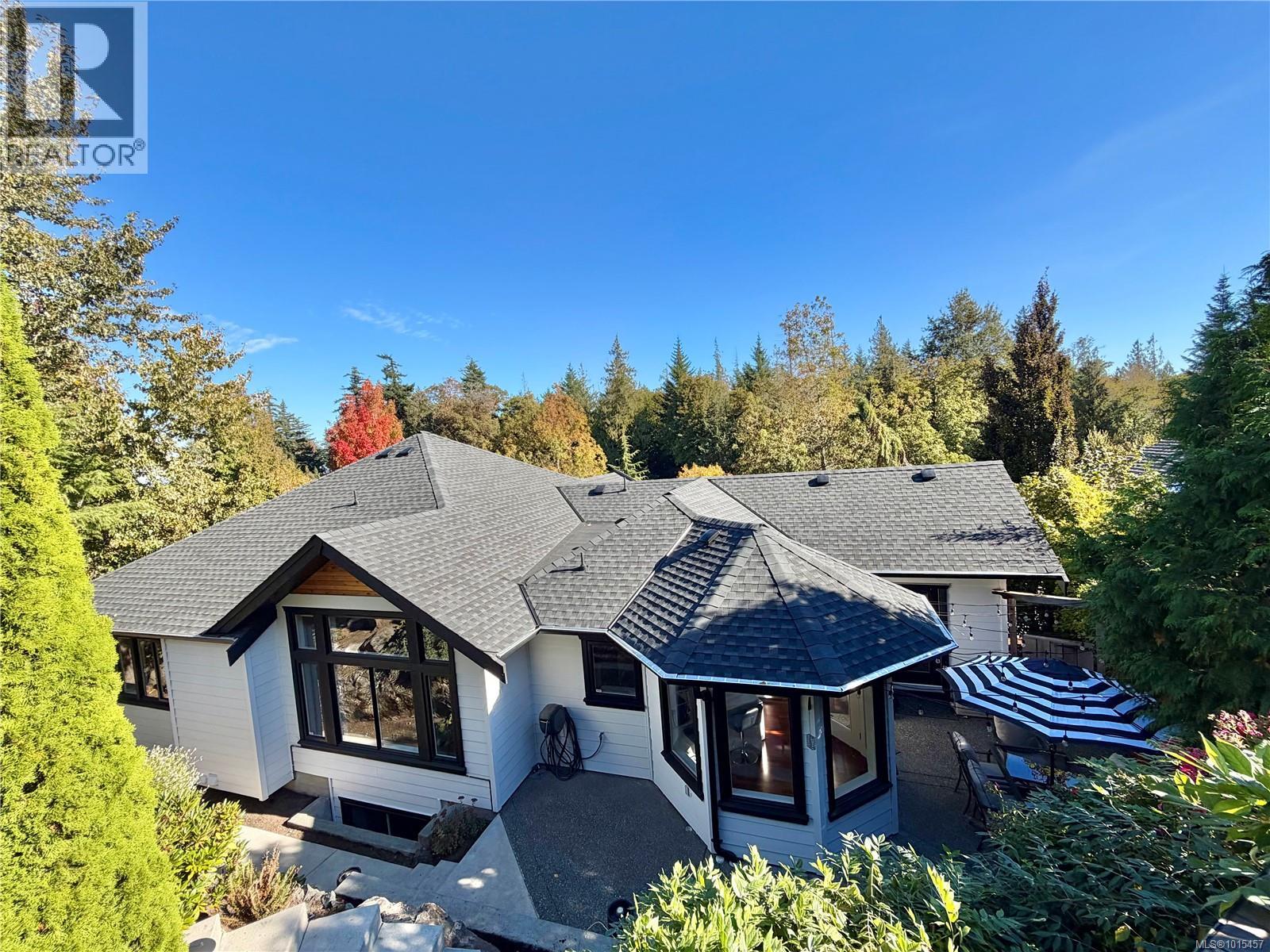 488 Royal Bay Dr, Colwood