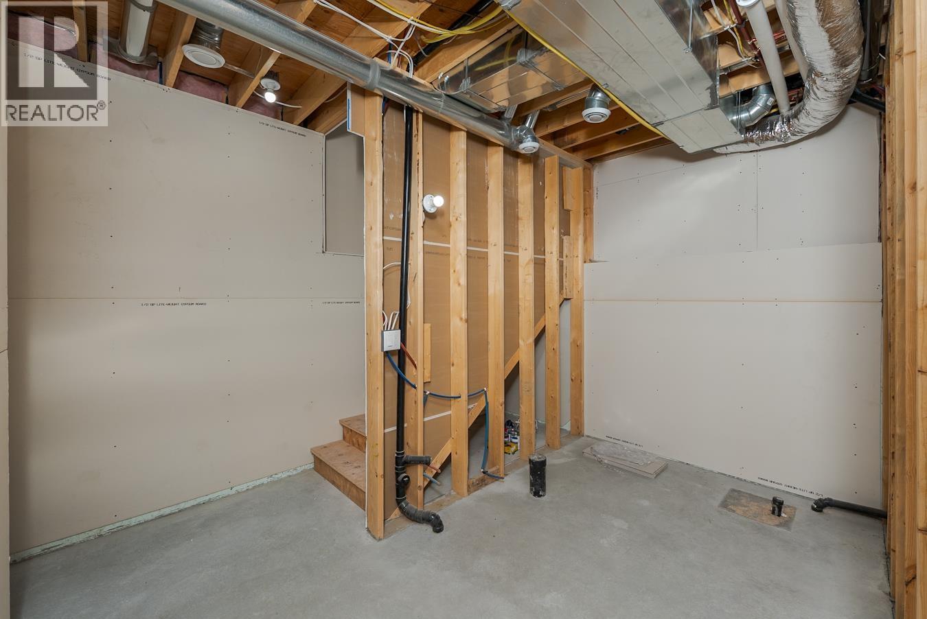 7204 FOXRIDGE DRIVE, Prince George