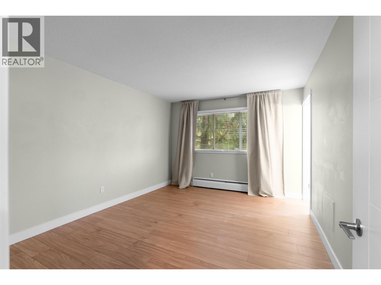 2645 WESTVIEW DRIVE, North Vancouver