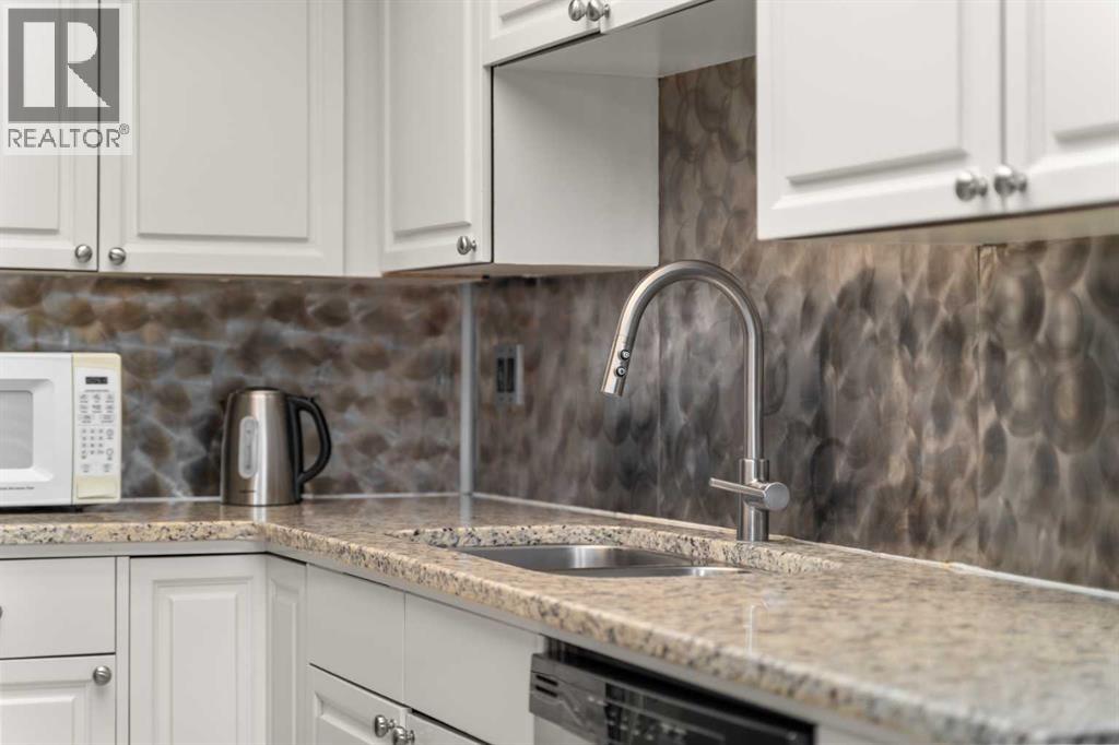 Single Family House for Sale in    Avenue SW Beltline Calgary 