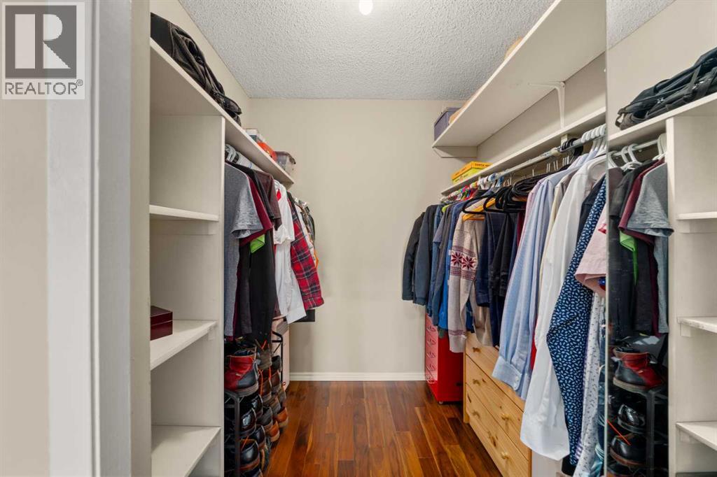 Single Family House for Sale in    Avenue SW Beltline Calgary 