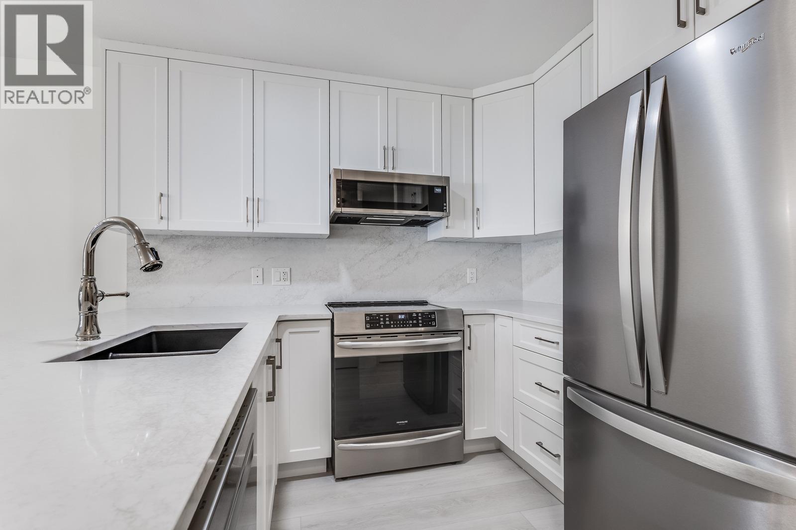 432 1099 Sunset Drive, Kelowna