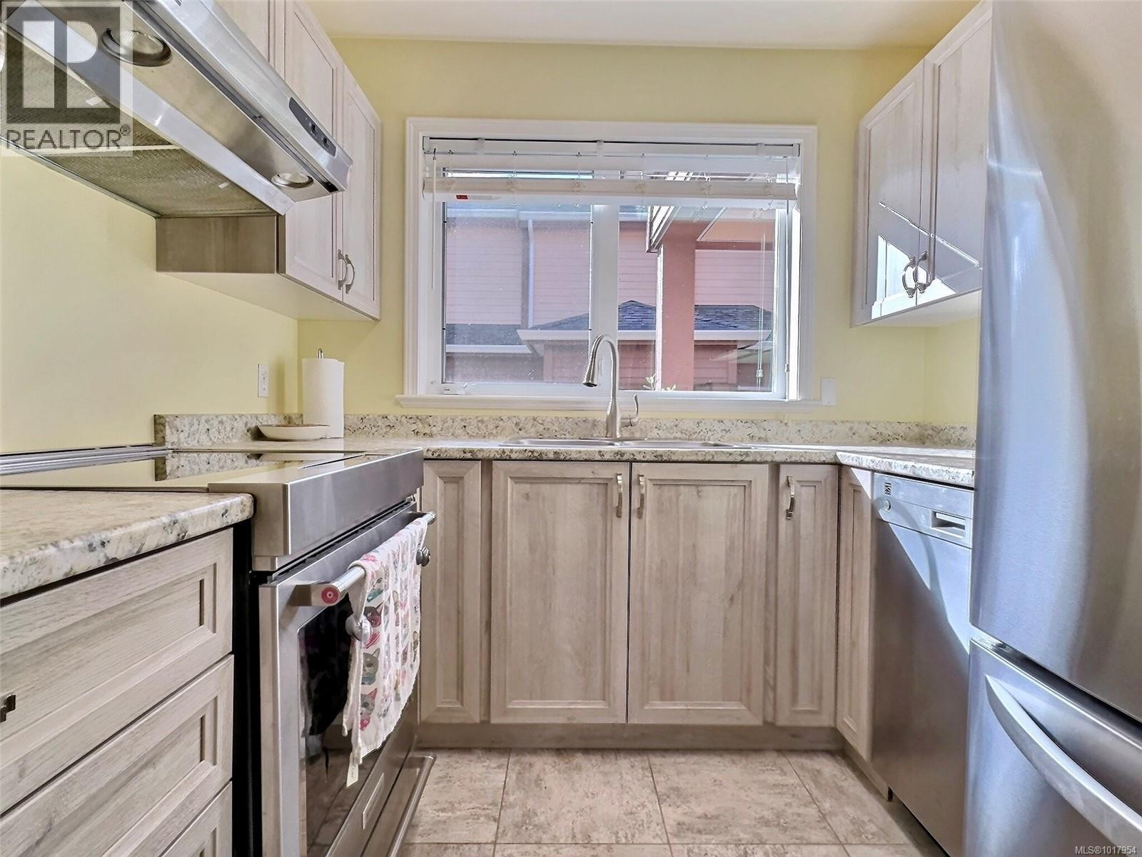 1652 Creekside Dr, Nanaimo