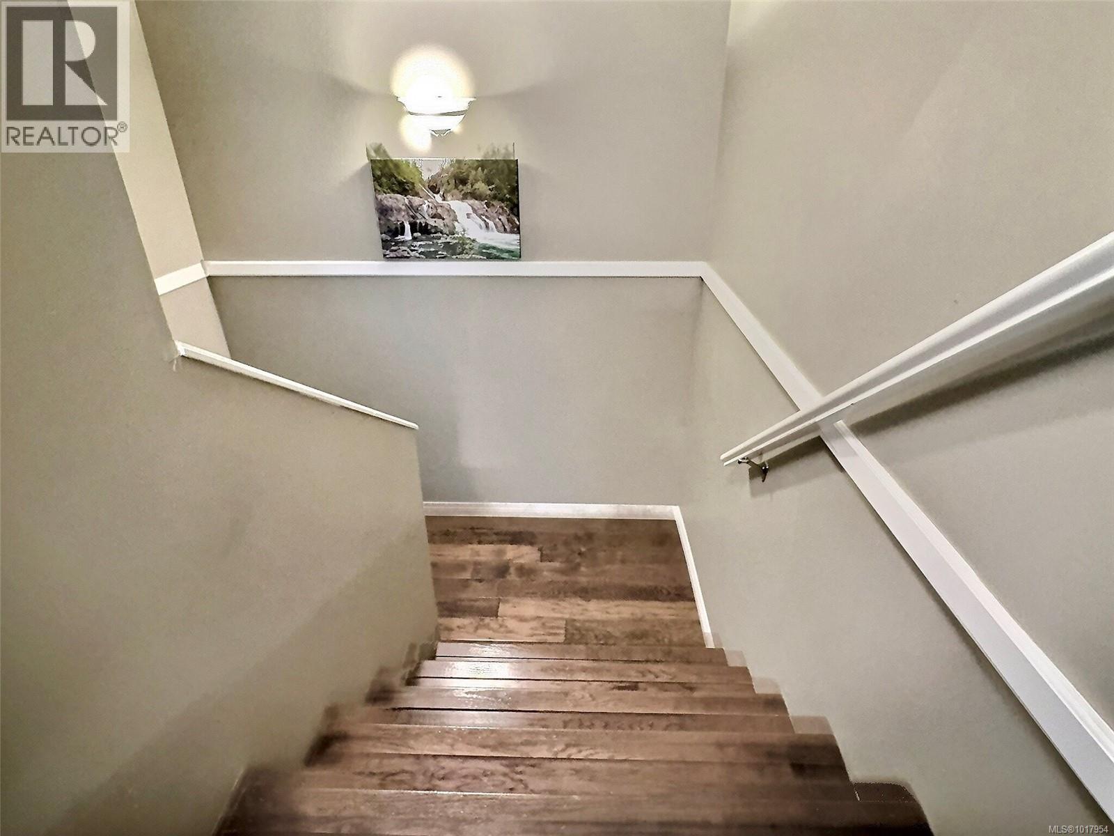 1652 Creekside Dr, Nanaimo