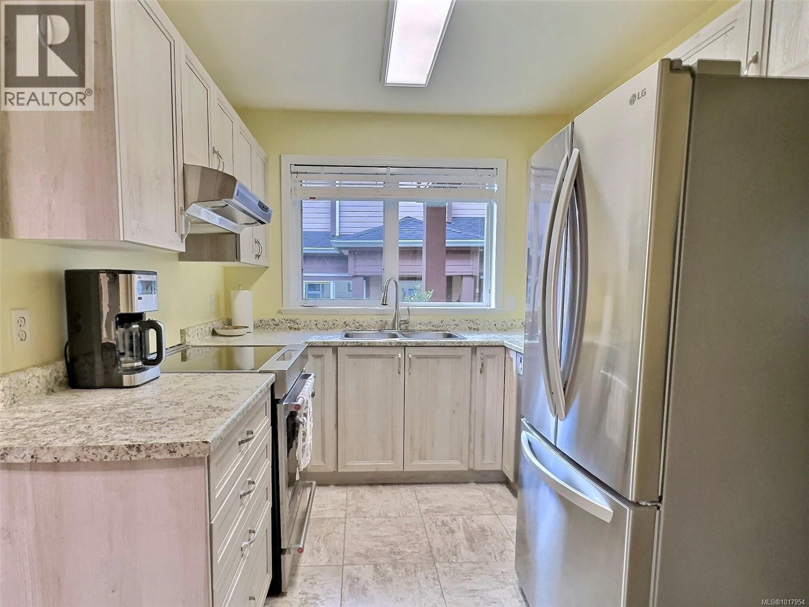 1652 Creekside Dr, Nanaimo