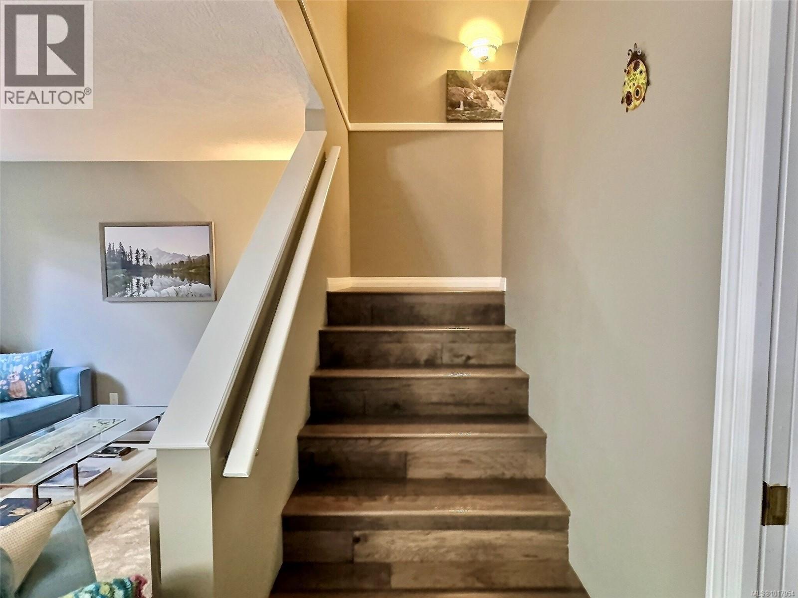 1652 Creekside Dr, Nanaimo