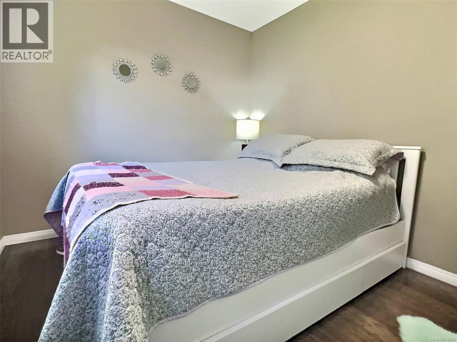 1652 Creekside Dr, Nanaimo