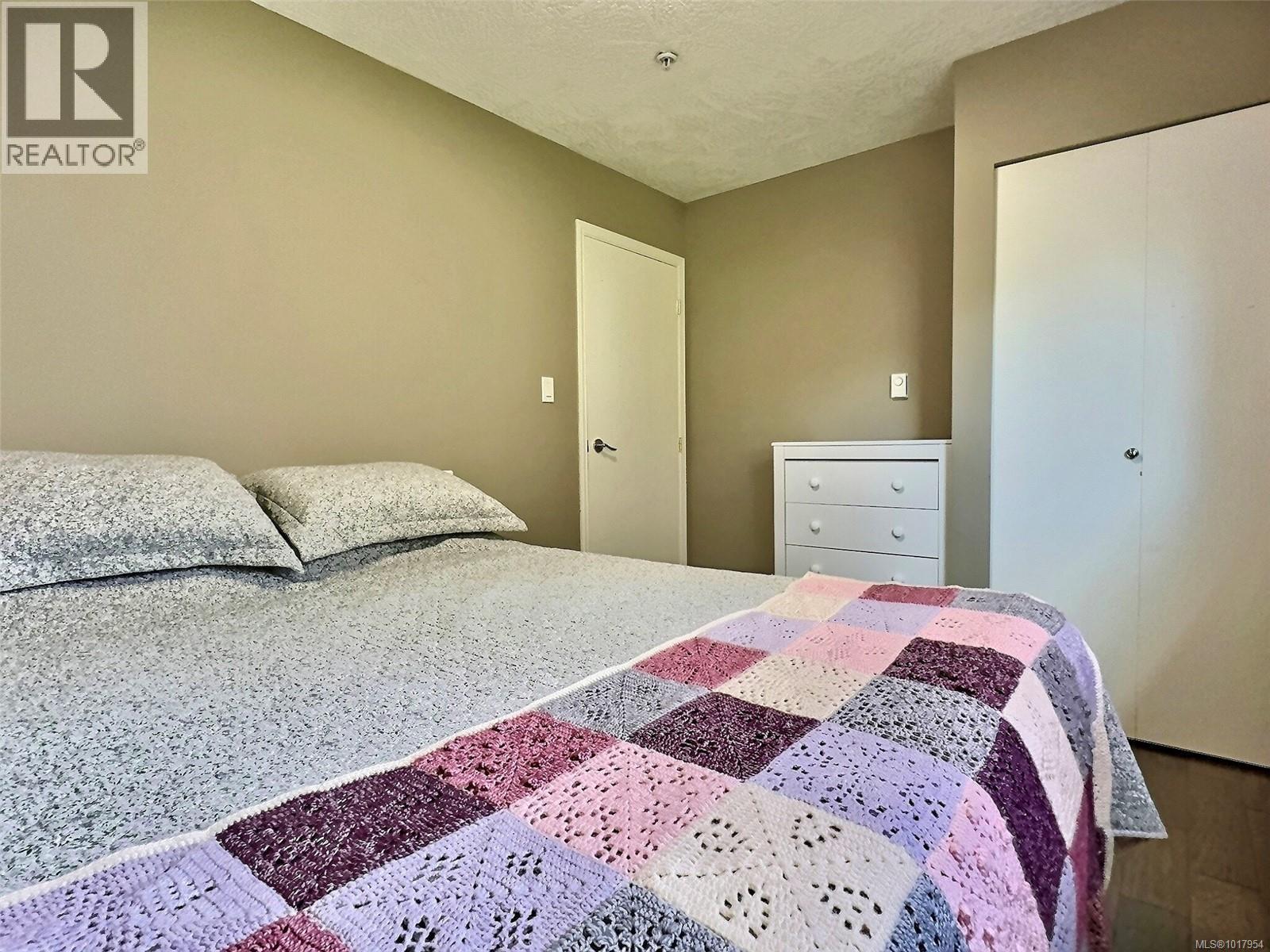 1652 Creekside Dr, Nanaimo