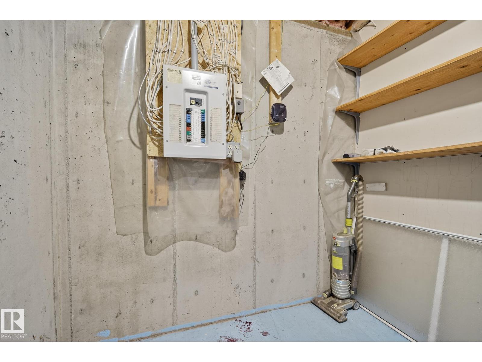 11 6020 TWP 534, Rural Parkland County