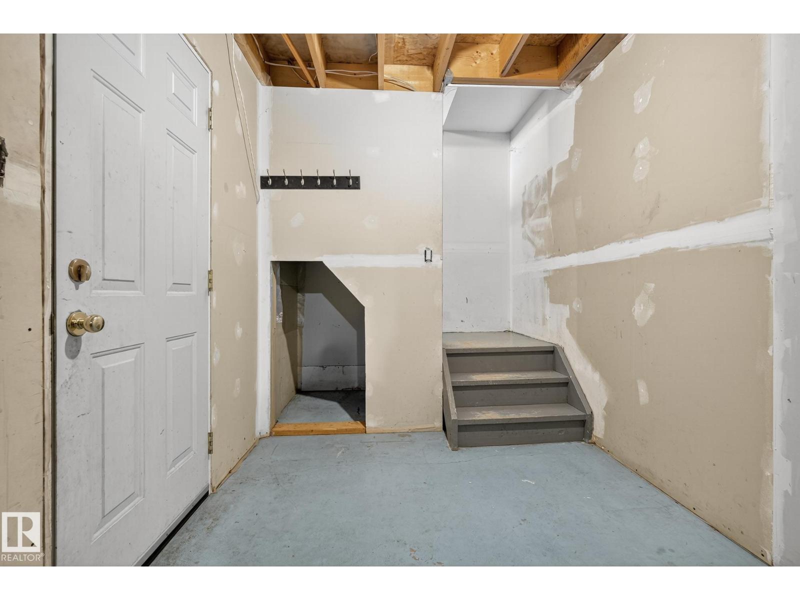 11 6020 TWP 534, Rural Parkland County