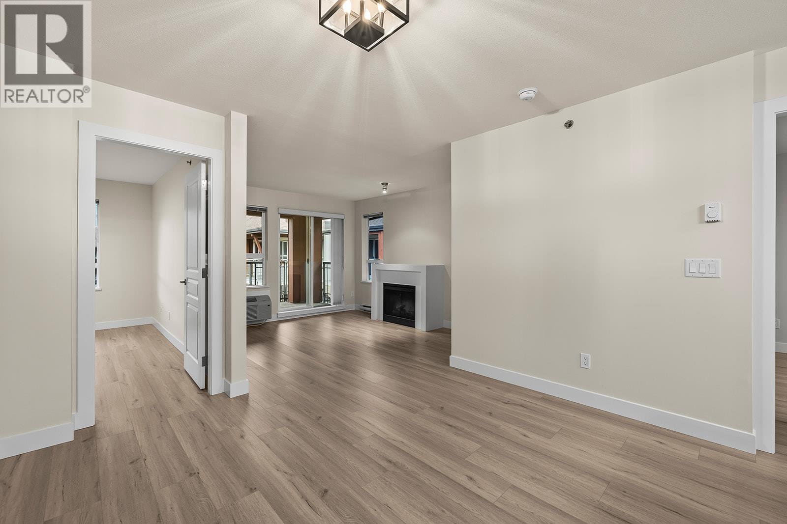 431 1099 Sunset Drive, Kelowna