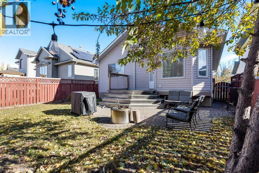 Single Family House Bi-level for Sale in  Douglas Glen Boulevard SE Douglasdale/Glen Calgary 