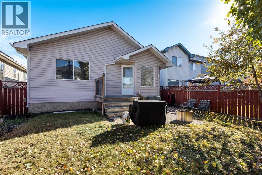 Single Family House Bi-level for Sale in  Douglas Glen Boulevard SE Douglasdale/Glen Calgary 