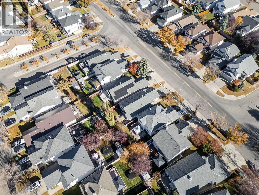 Single Family House Bi-level for Sale in  Douglas Glen Boulevard SE Douglasdale/Glen Calgary 
