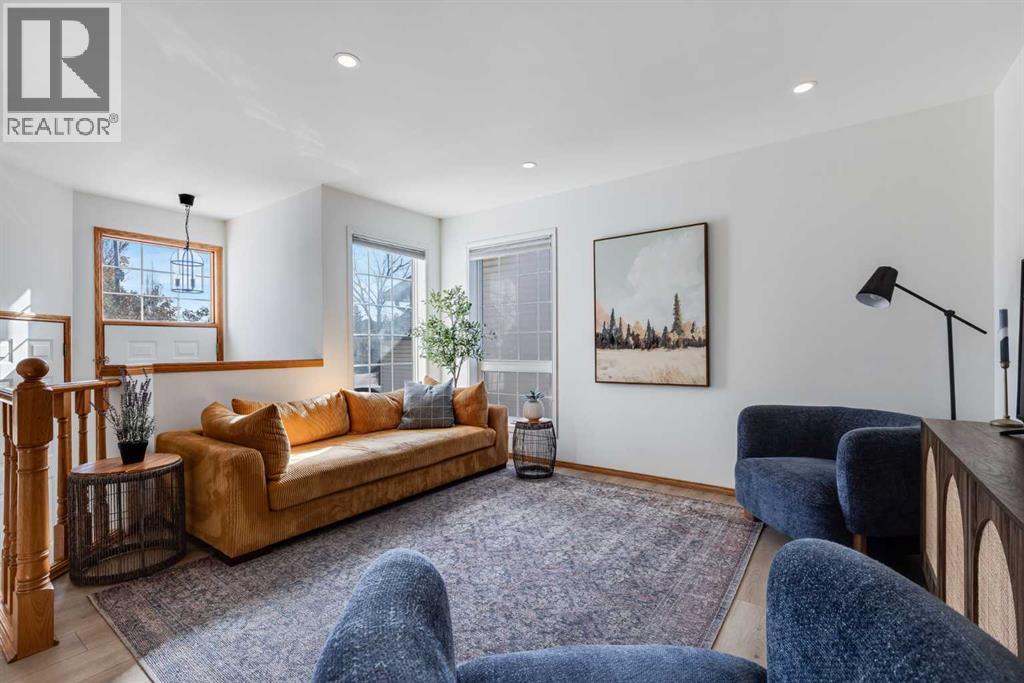 Single Family House Bi-level for Sale in  Douglas Glen Boulevard SE Douglasdale/Glen Calgary 