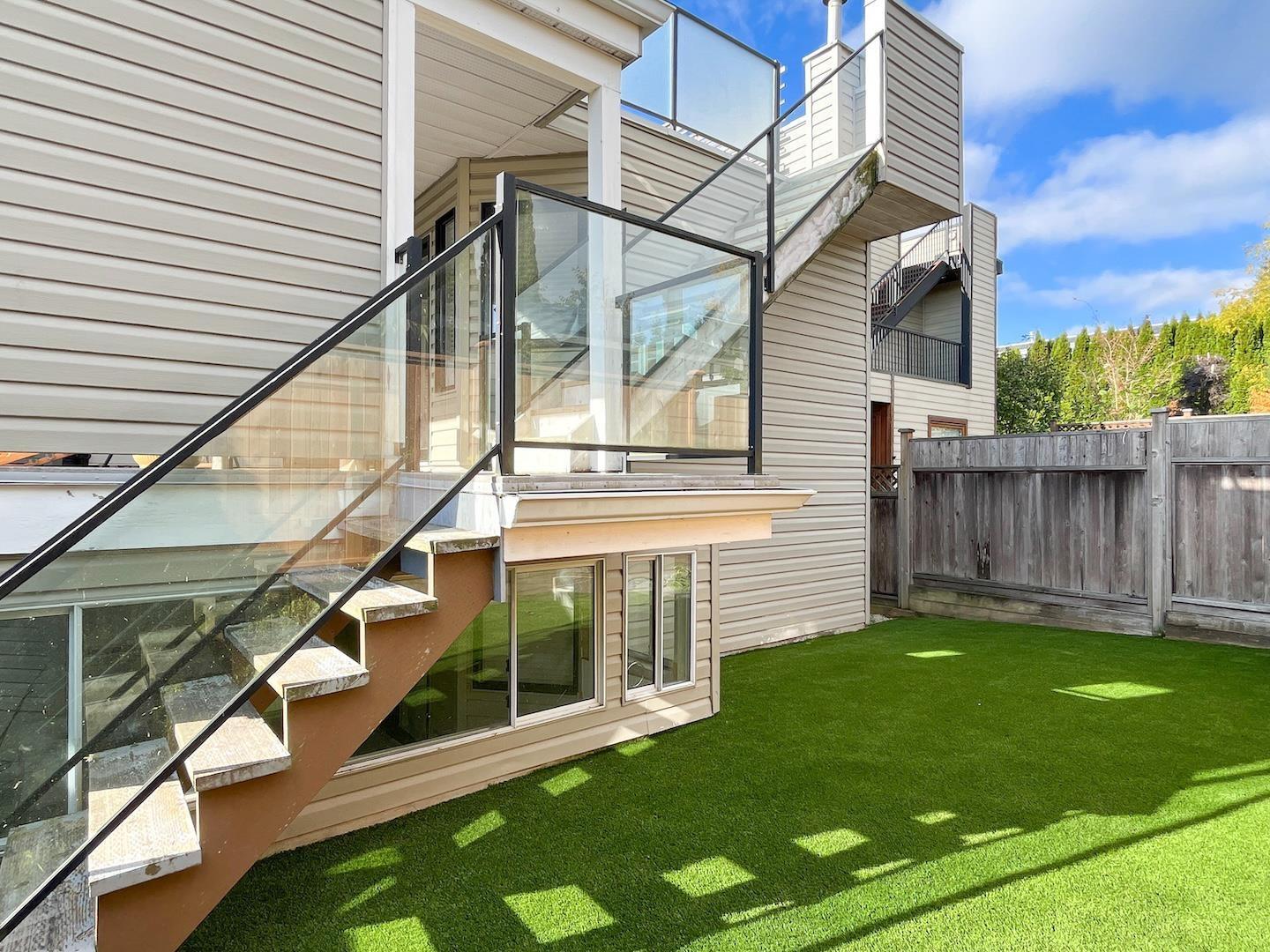 858 STEVENS STREET, White Rock