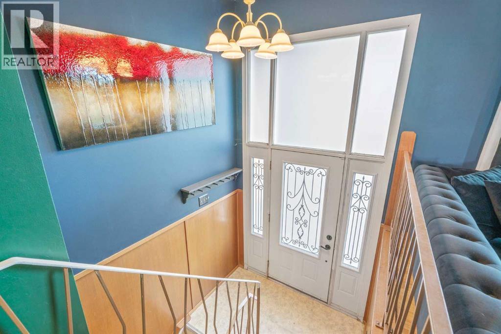Single Family House Bi-level for Sale in   Avenue SE Ogden Calgary 