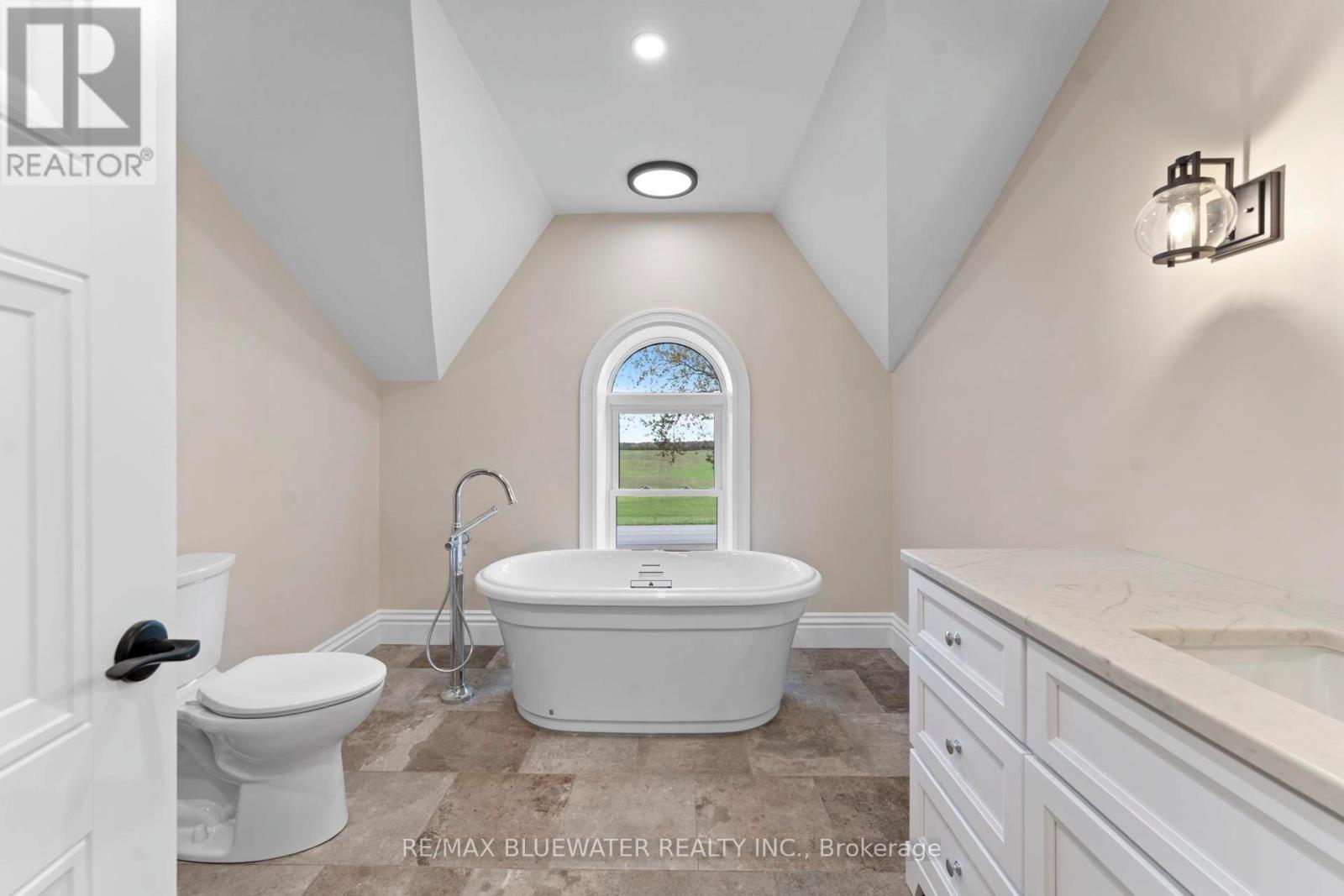 Second Level - 4pc Bathroom