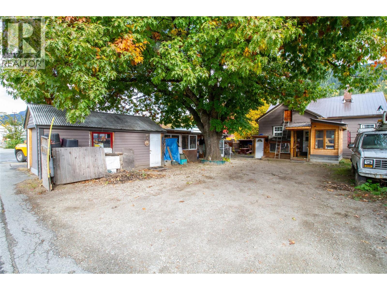 419 First Street, Revelstoke