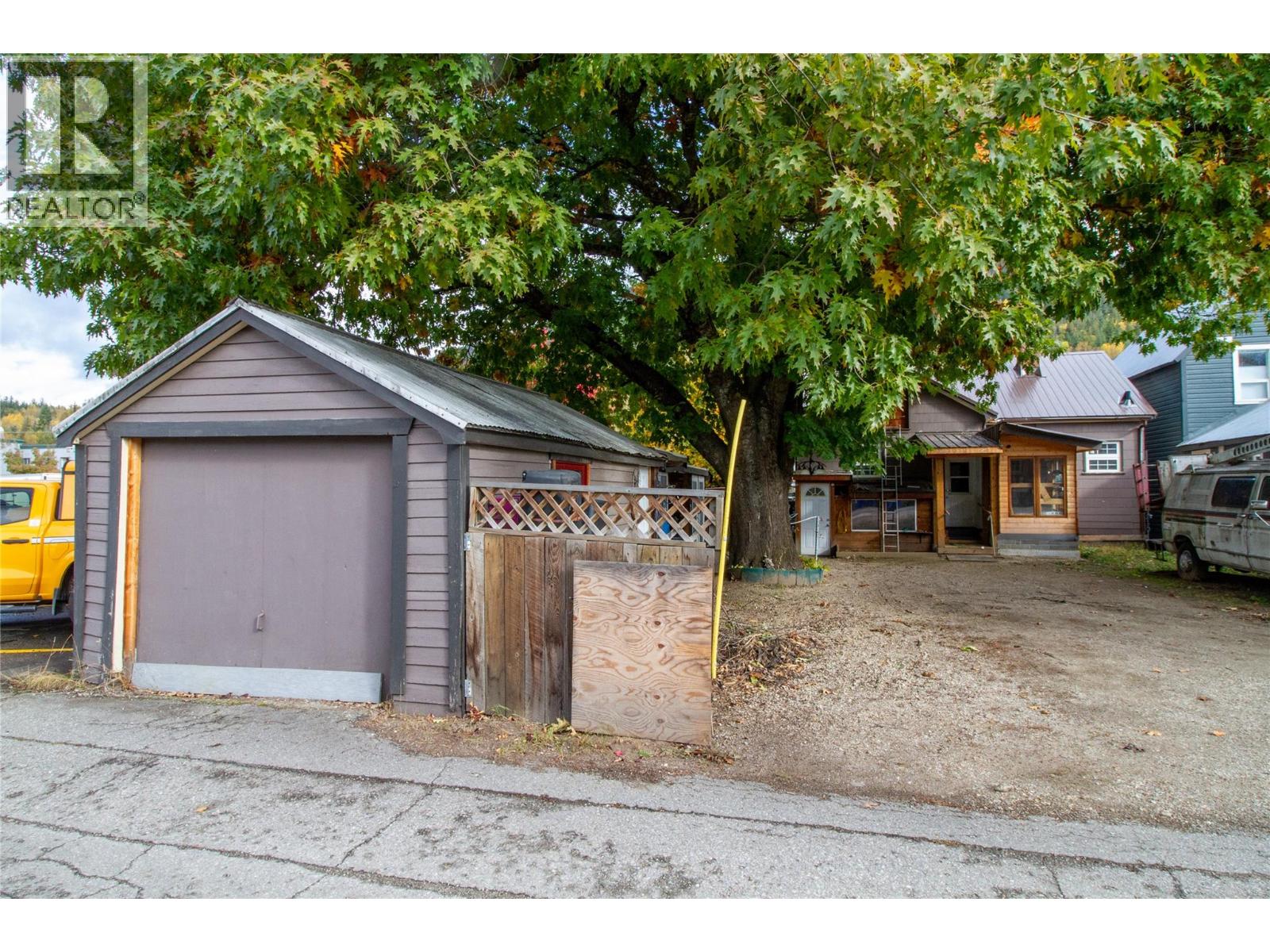 419 First Street, Revelstoke