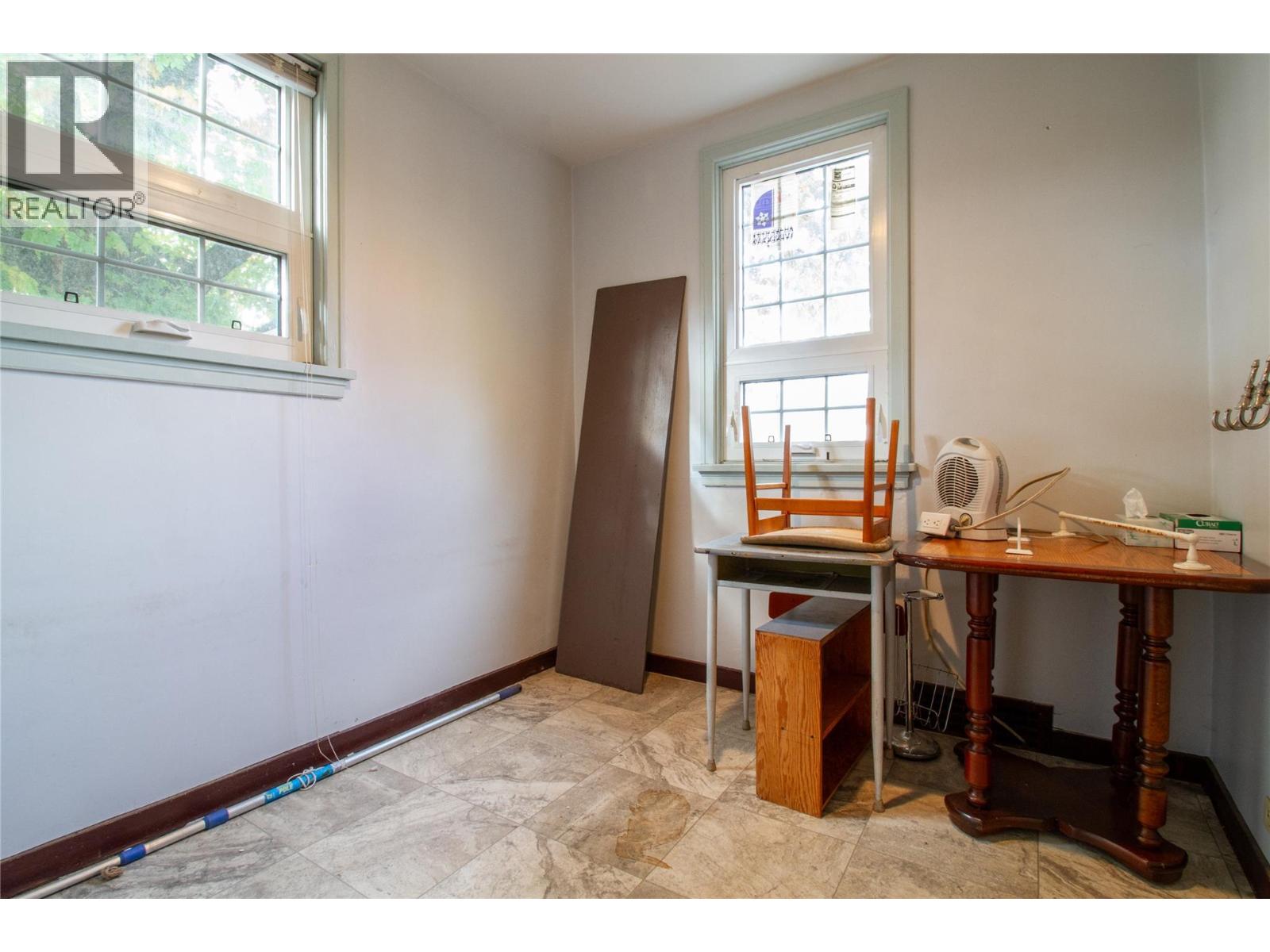 419 First Street, Revelstoke