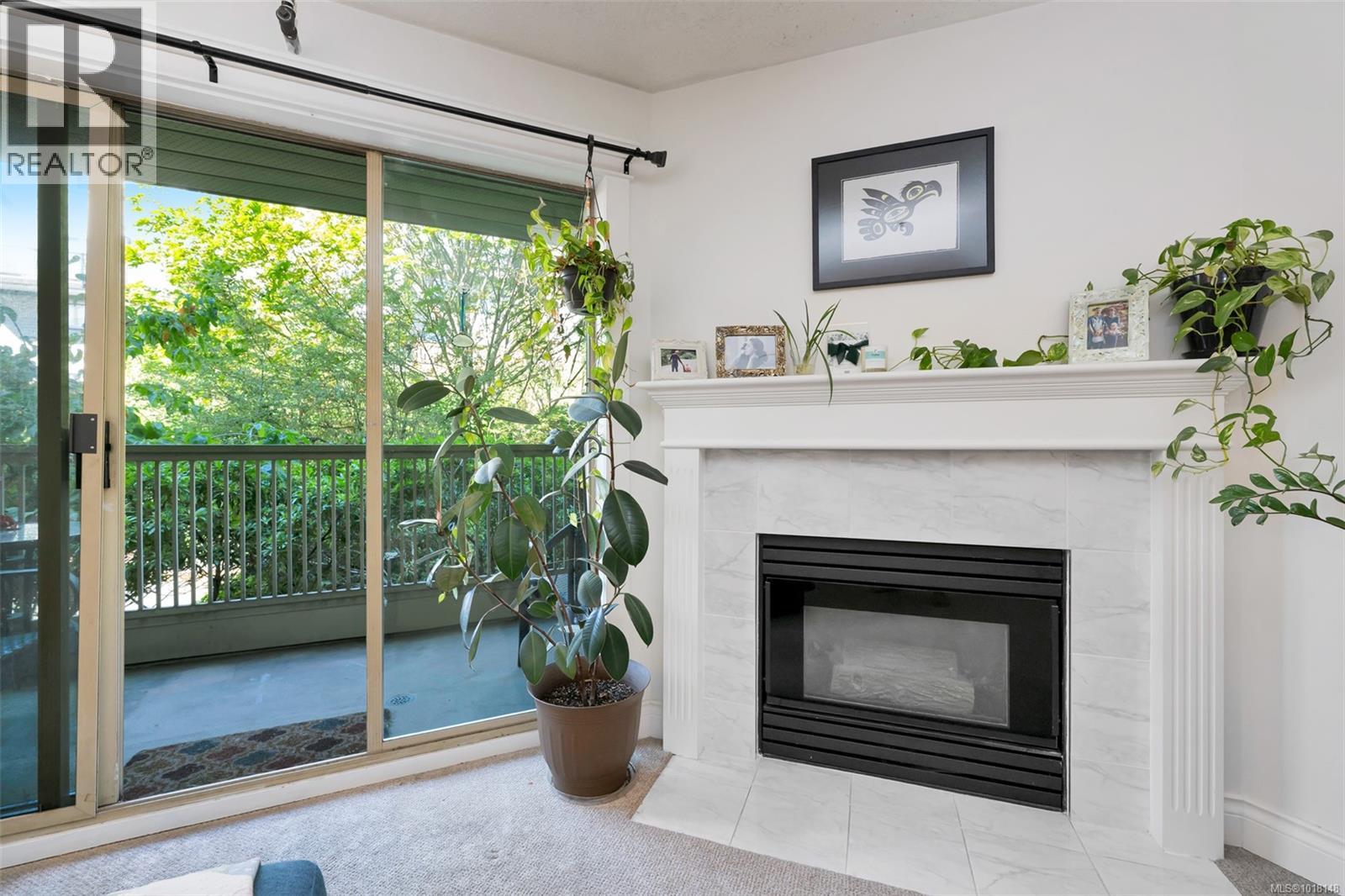 204 3363 Glasgow Avenue, Saanich