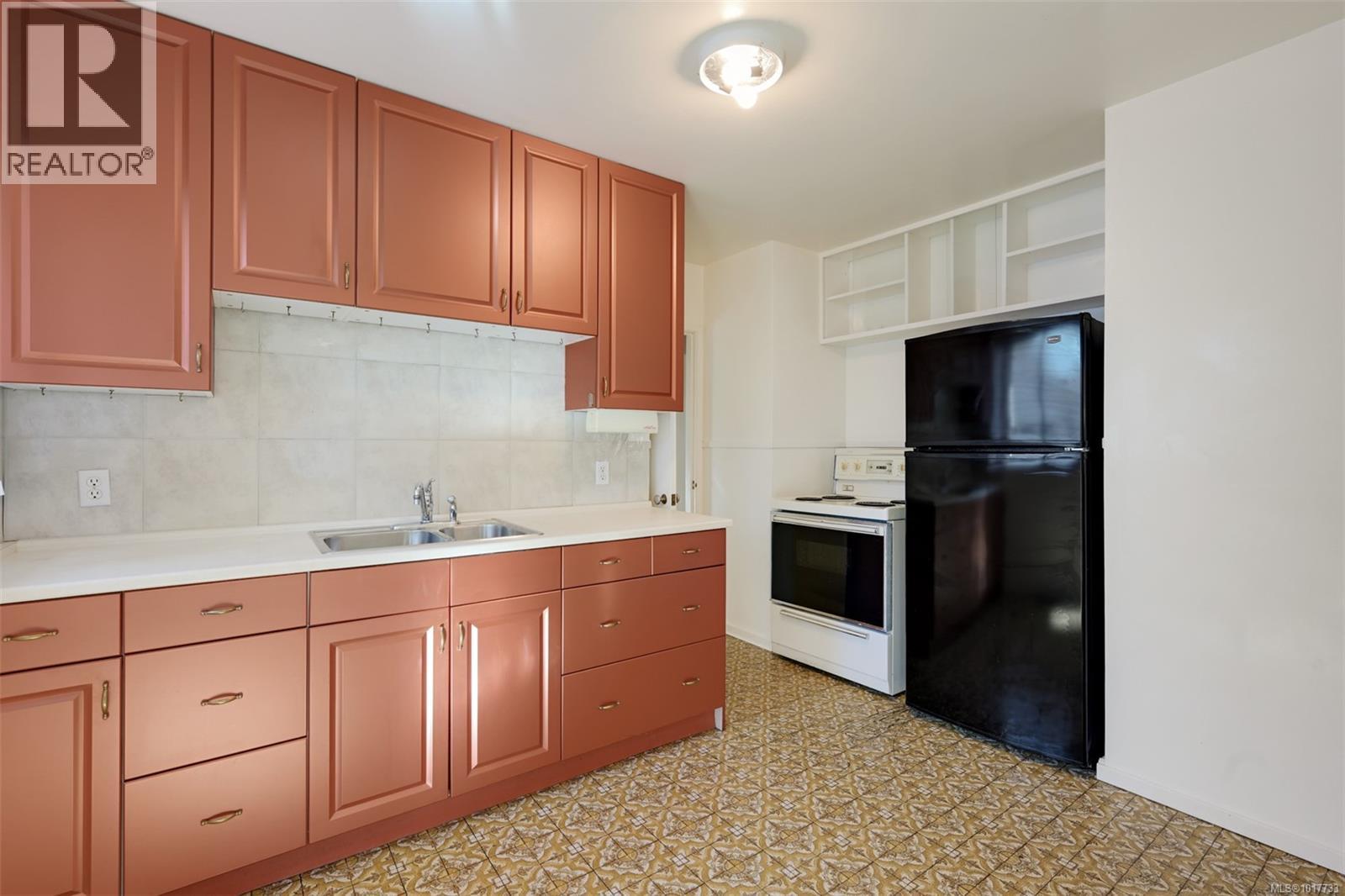  2336 Howard Street, Victoria