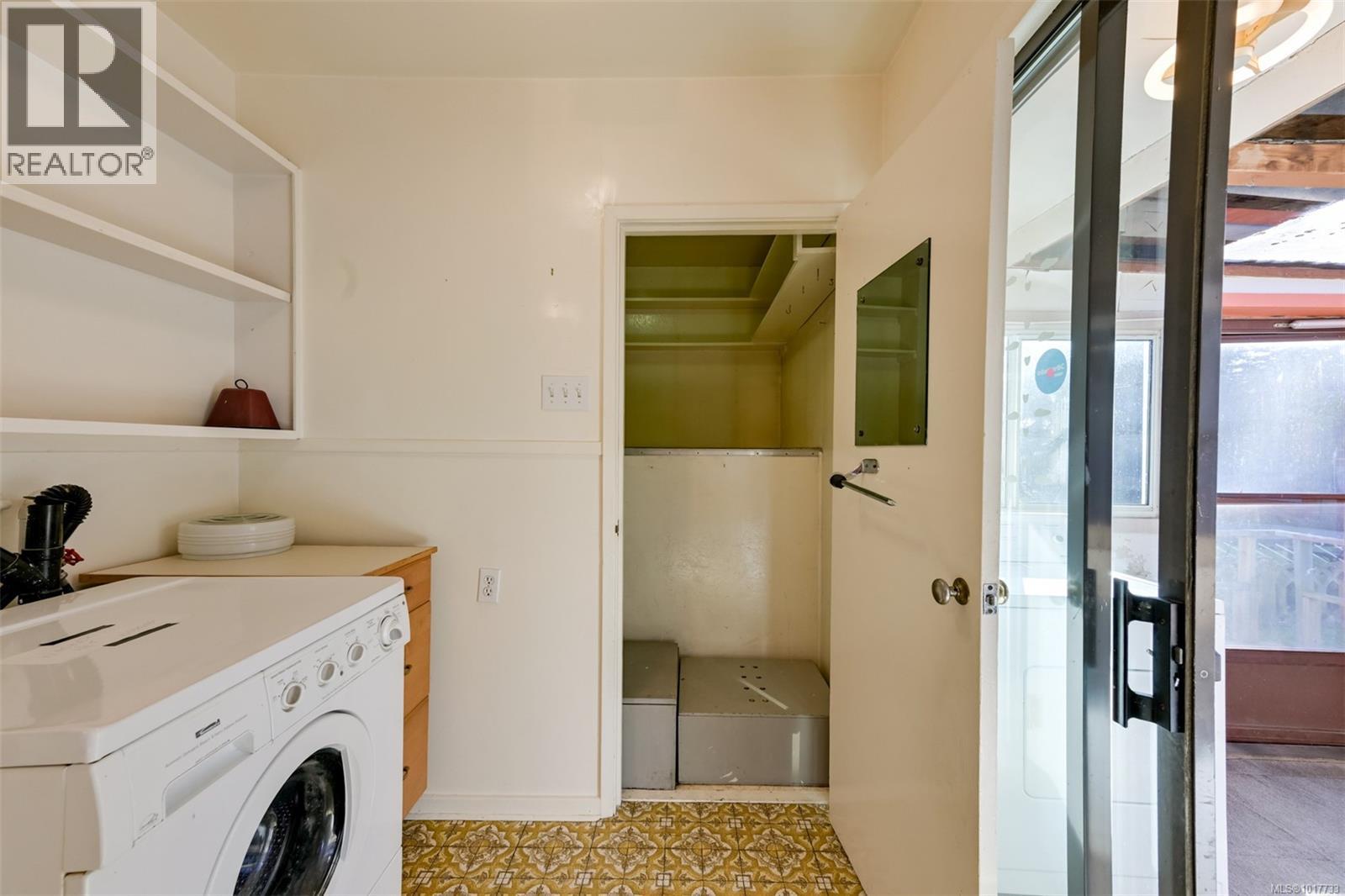  2336 Howard Street, Victoria