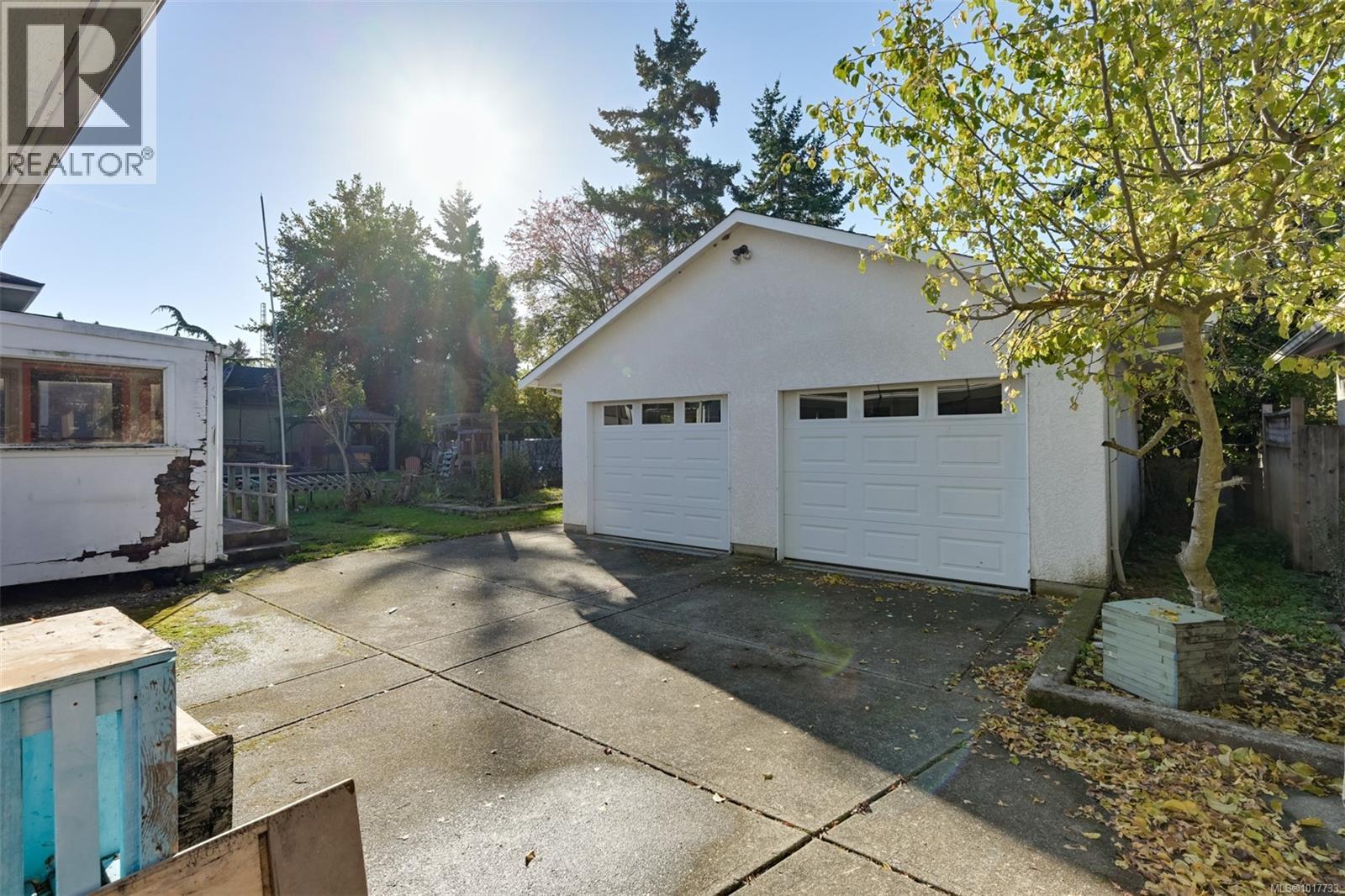  2336 Howard Street, Victoria