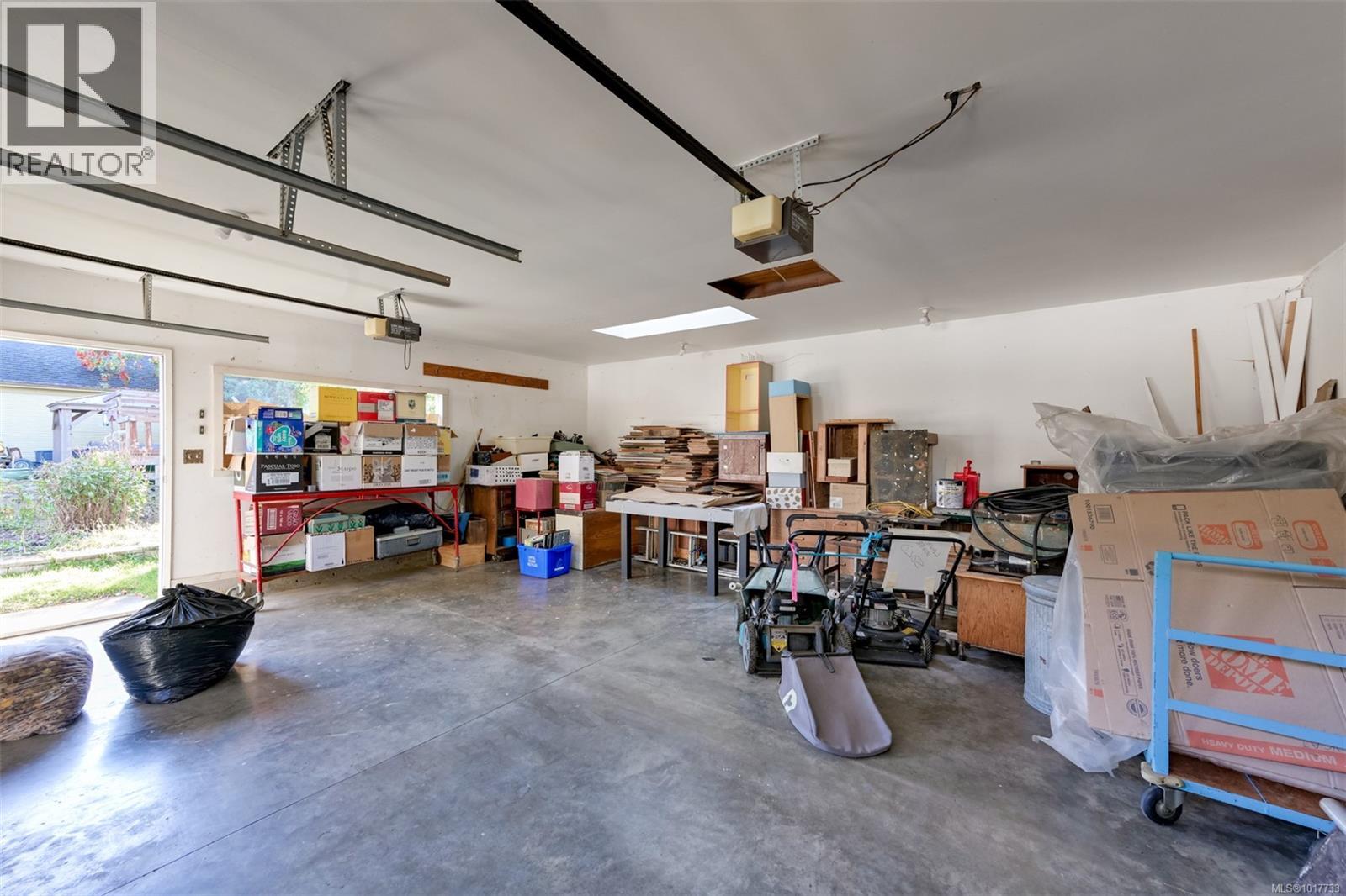  2336 Howard Street, Victoria