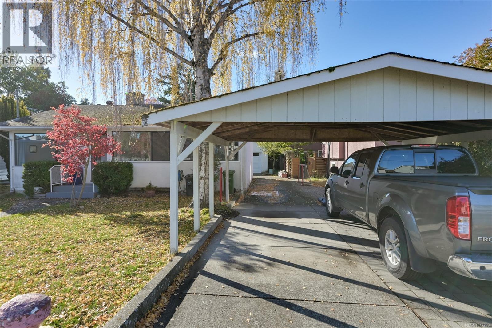  2336 Howard Street, Victoria