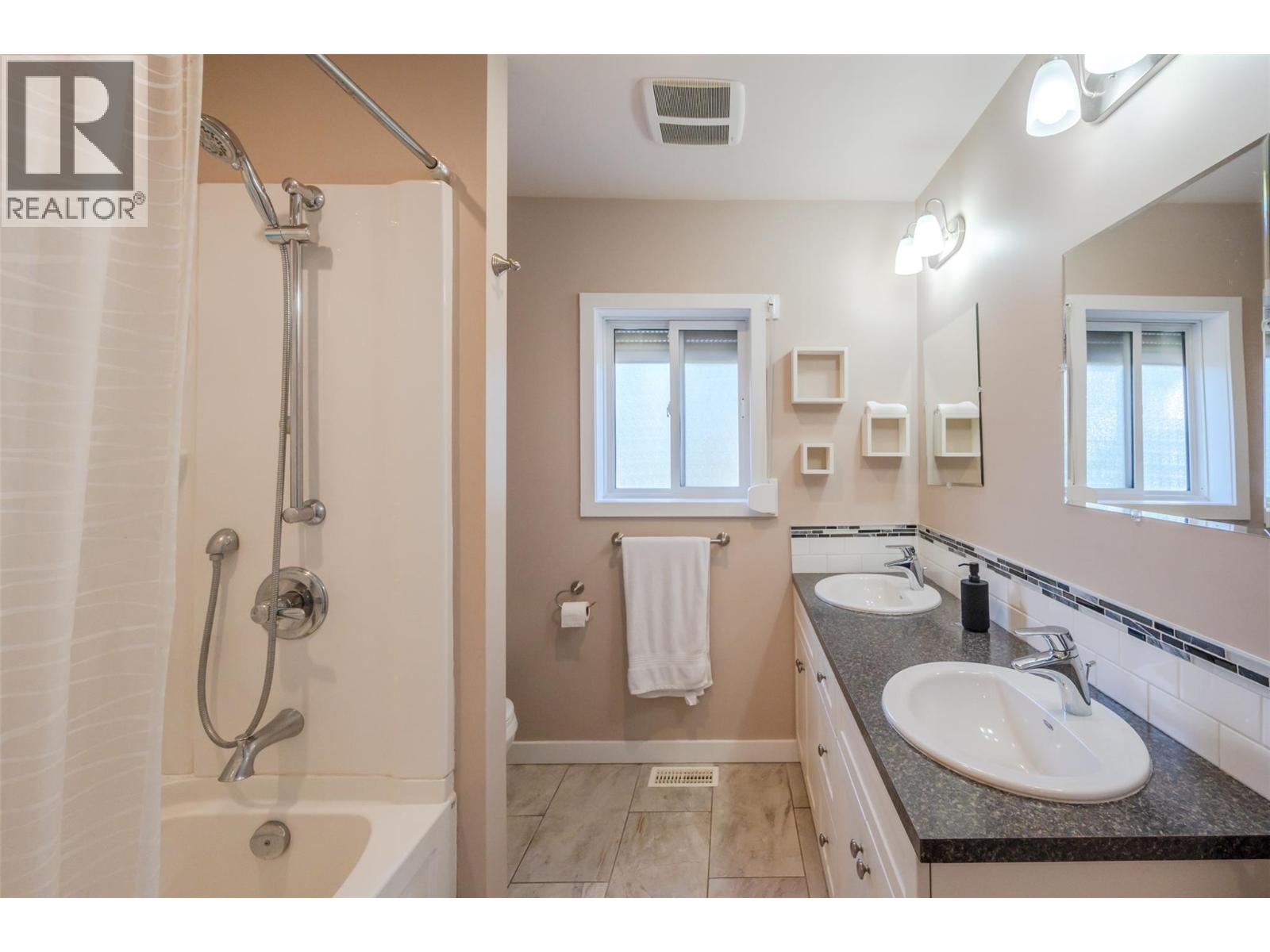  2864 Arawana Road, Naramata