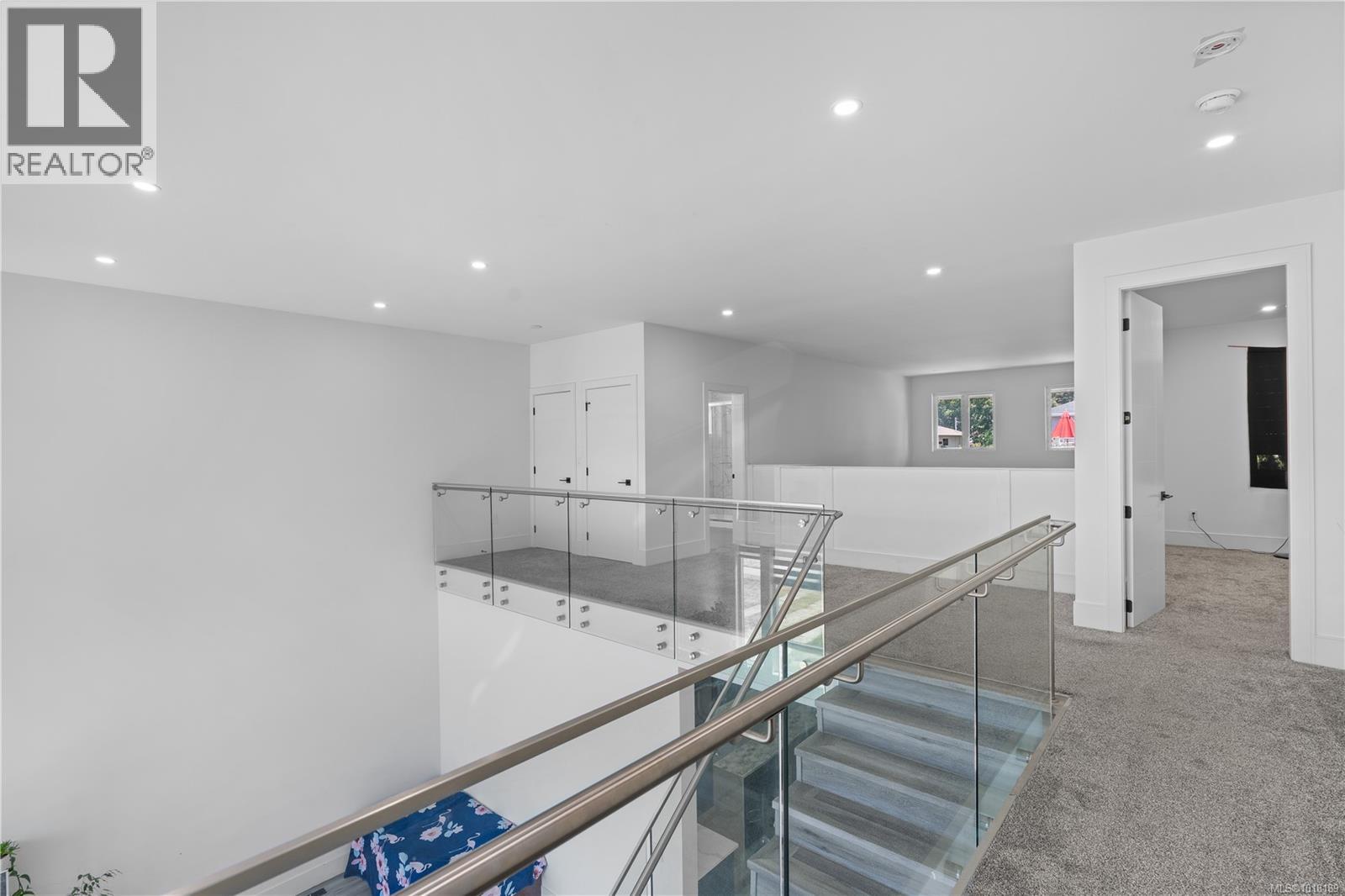  146 Cadillac Avenue, Saanich