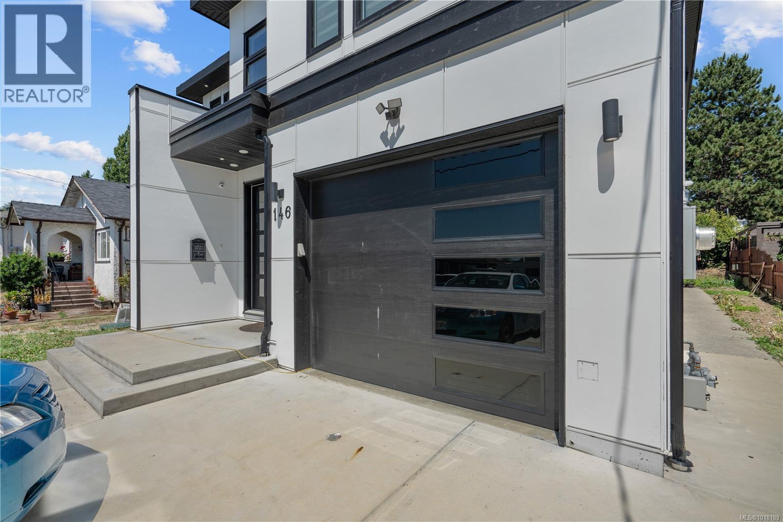  146 Cadillac Avenue, Saanich