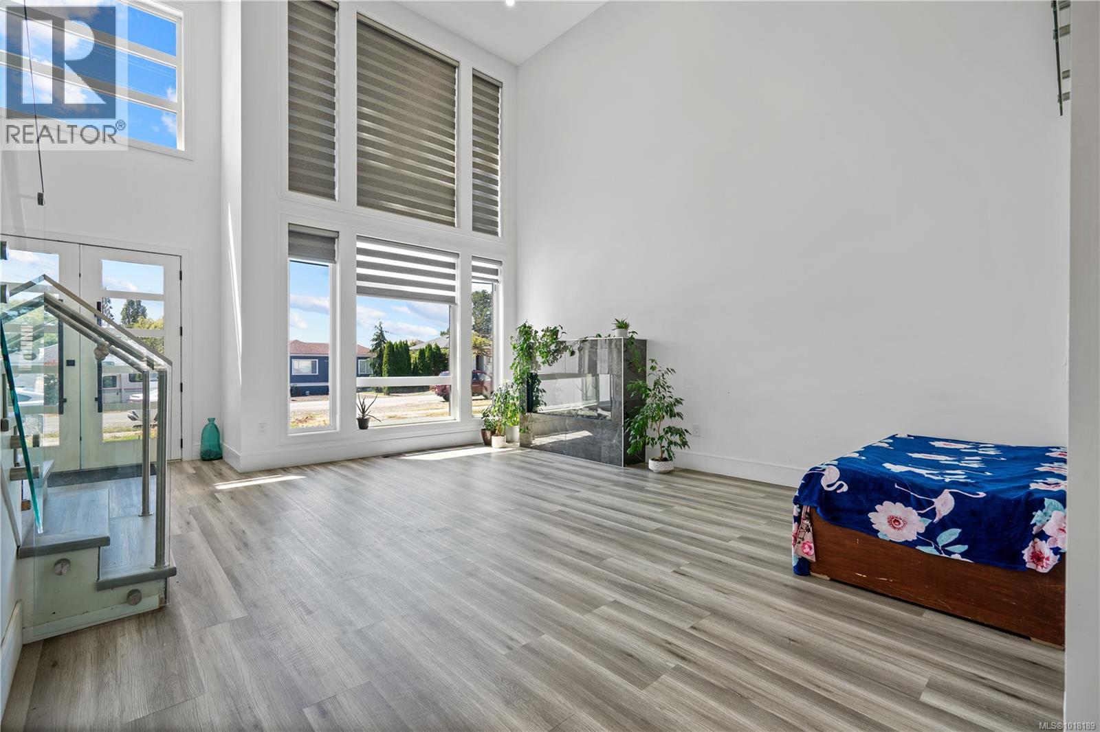  146 Cadillac Avenue, Saanich