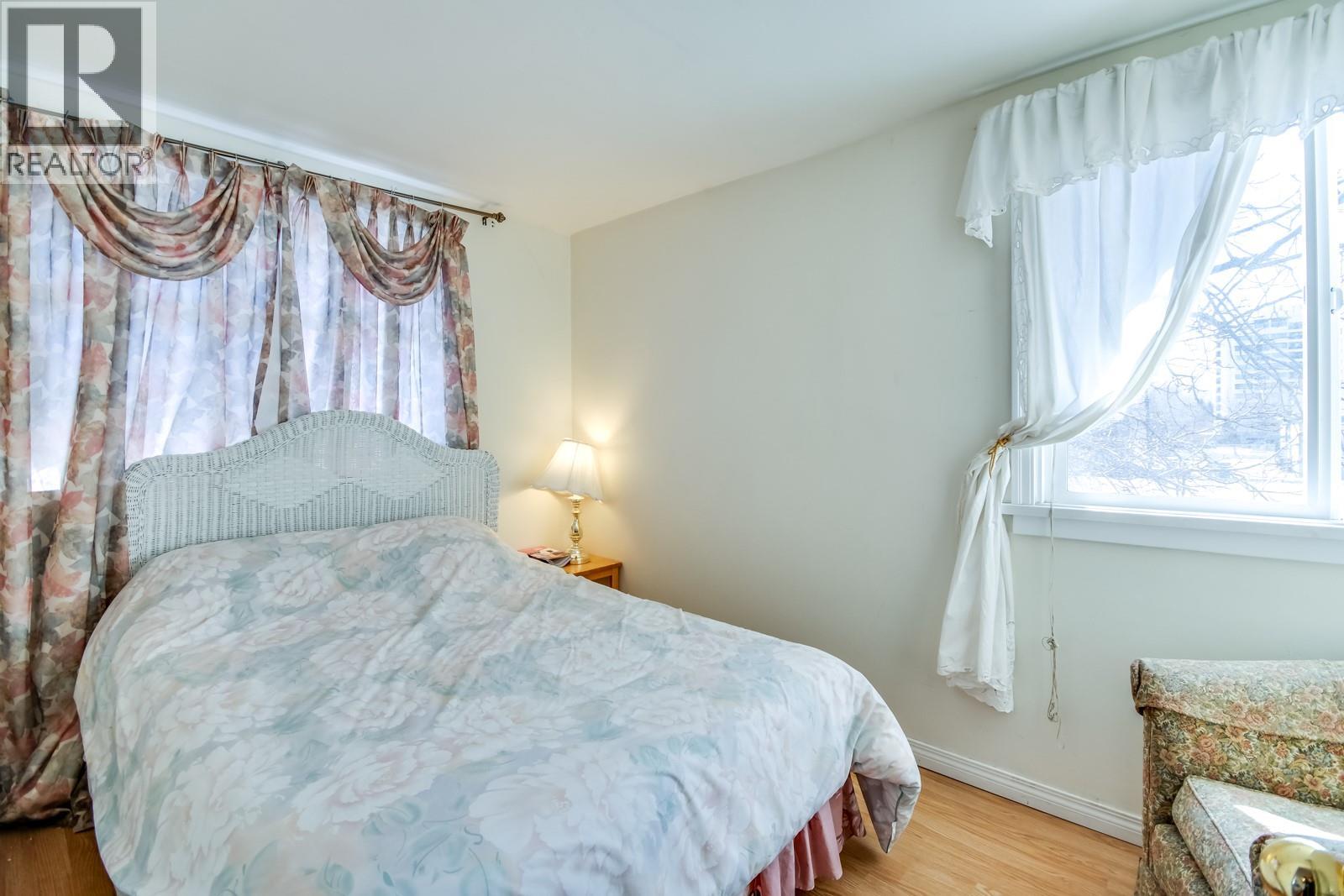 730 Bernard Avenue - 28