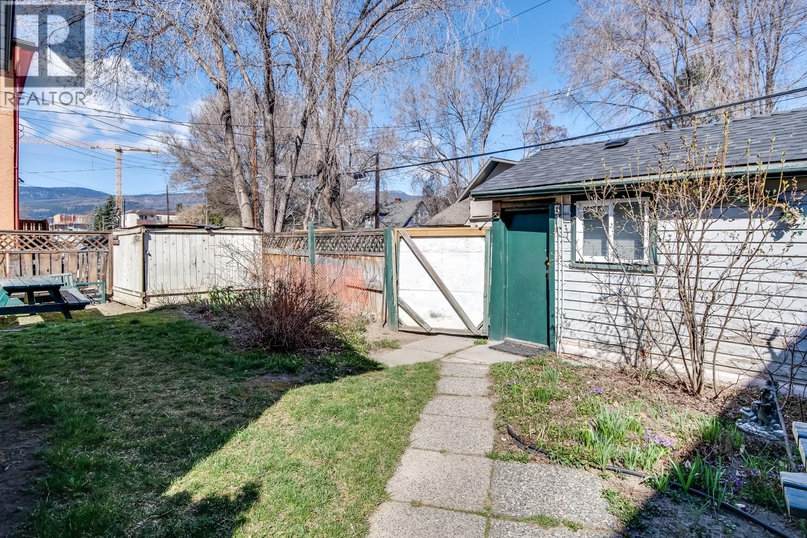  730 Bernard Avenue, Kelowna