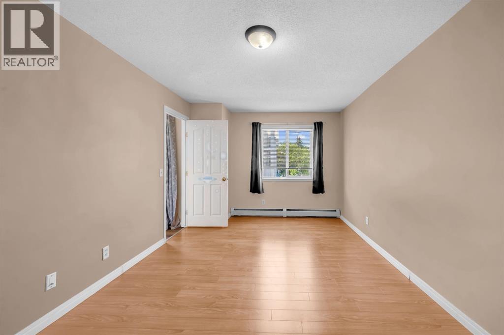 Single Family House for Sale in   valleyview Park SE Dover Calgary 