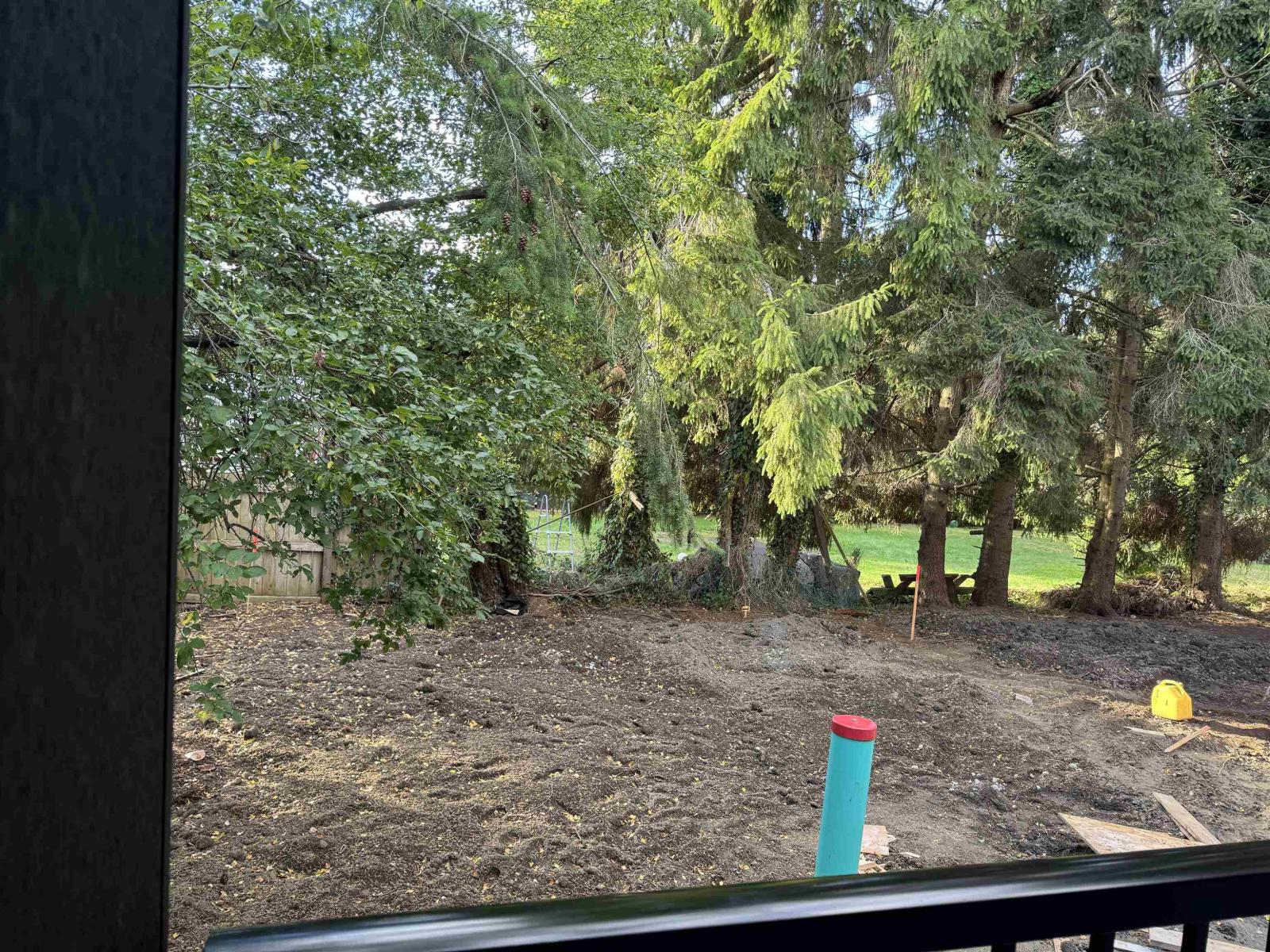 14206 NORTH BLUFF ROAD, White Rock