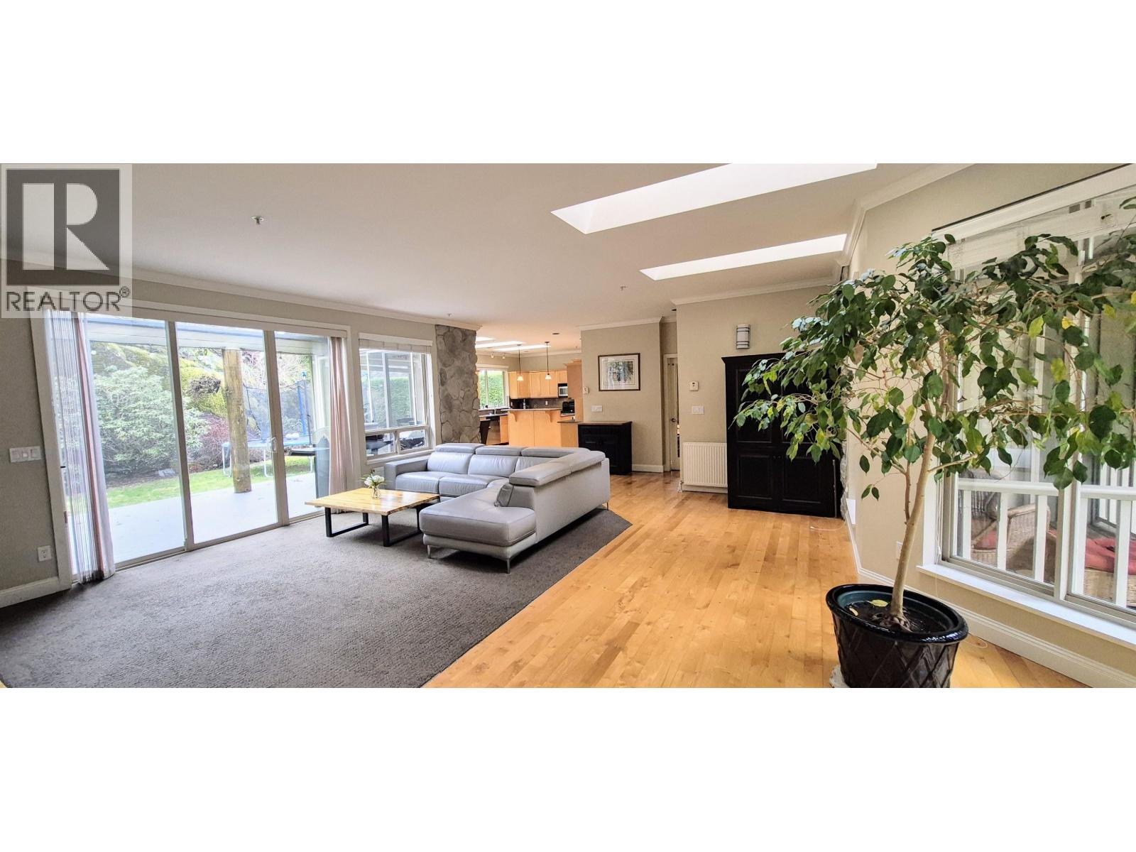 158 STONEGATE DRIVE, West Vancouver