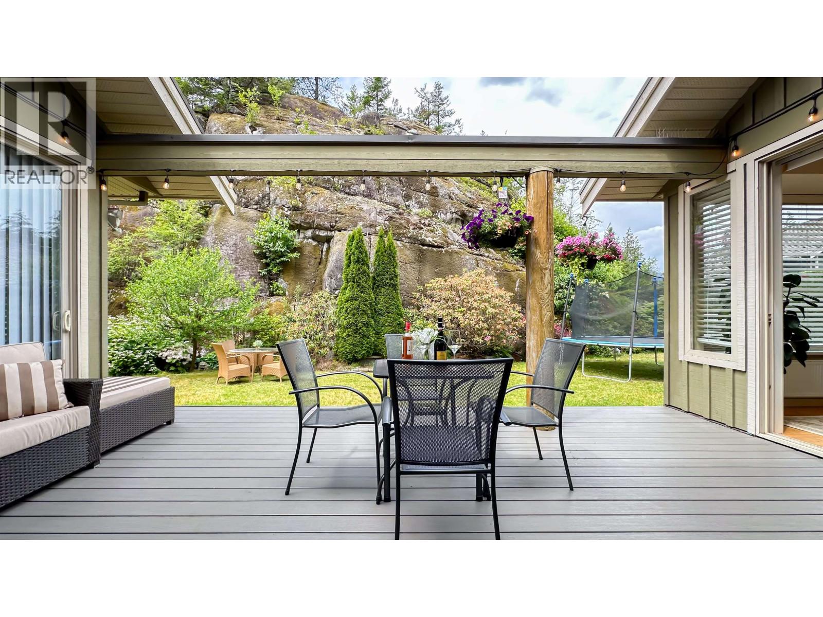 158 STONEGATE DRIVE, West Vancouver