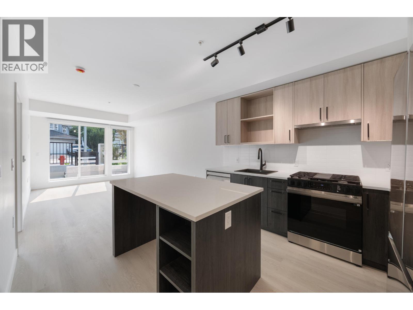 116 2002 ST. GEORGE STREET, Port Moody