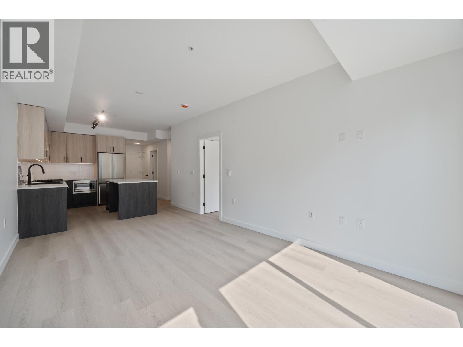 116 2002 ST. GEORGE STREET, Port Moody