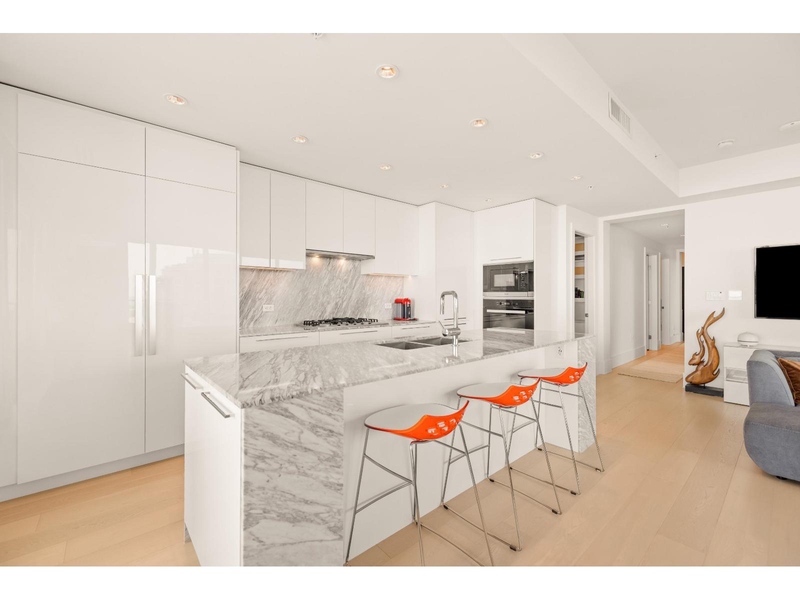 1804 1501 FOSTER STREET, White Rock