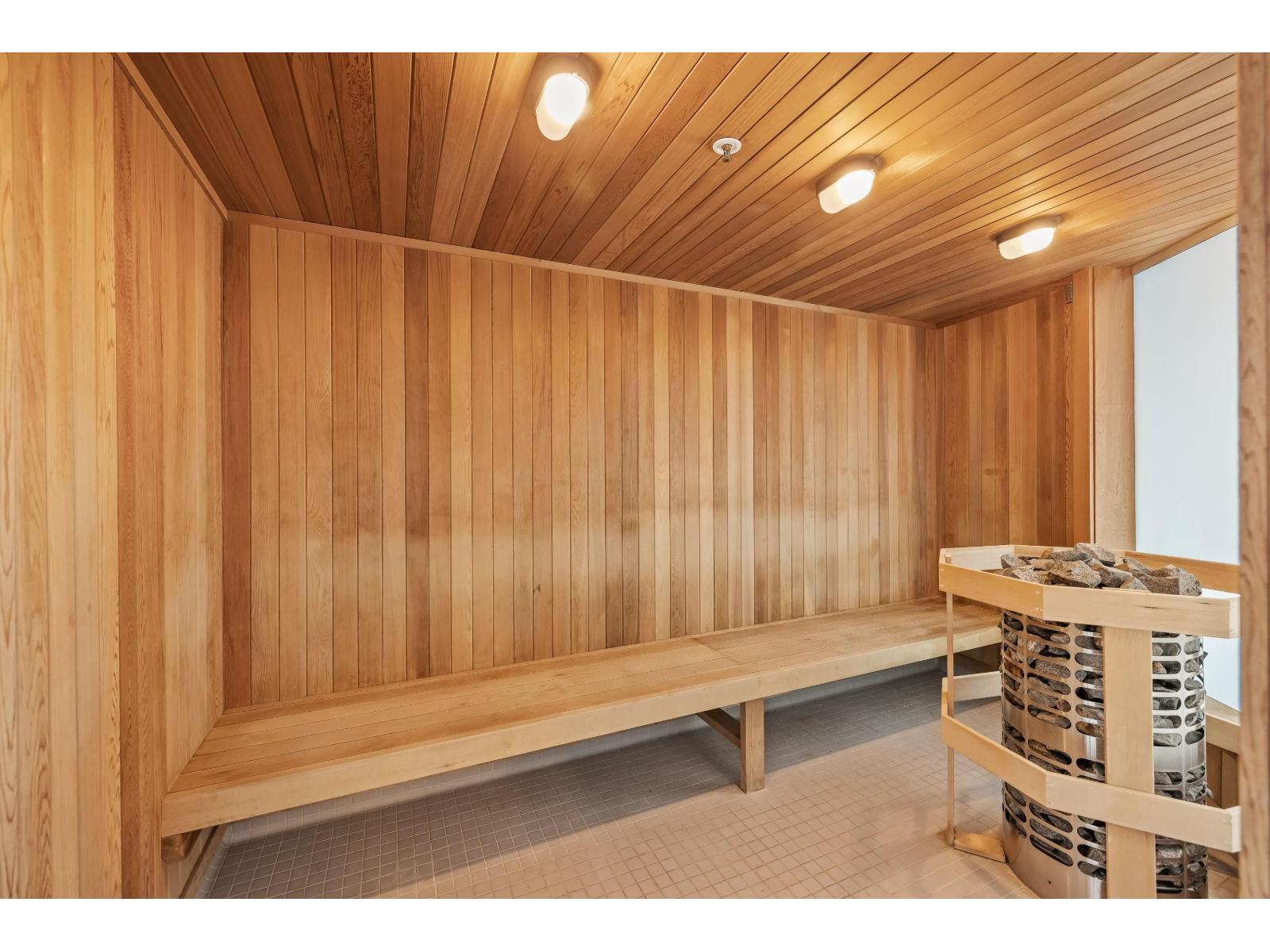 1804 1501 FOSTER STREET, White Rock