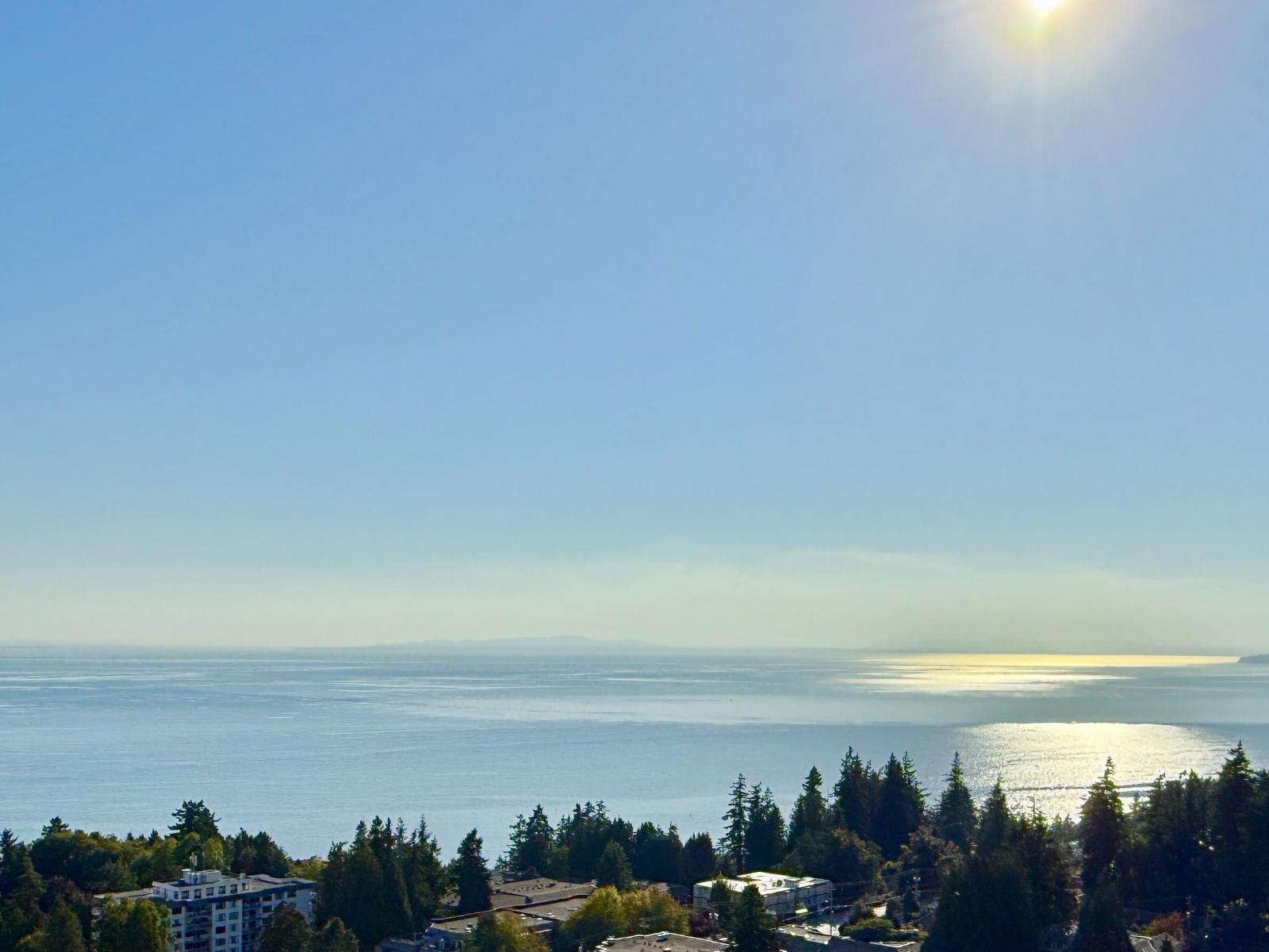 1804 1501 FOSTER STREET, White Rock